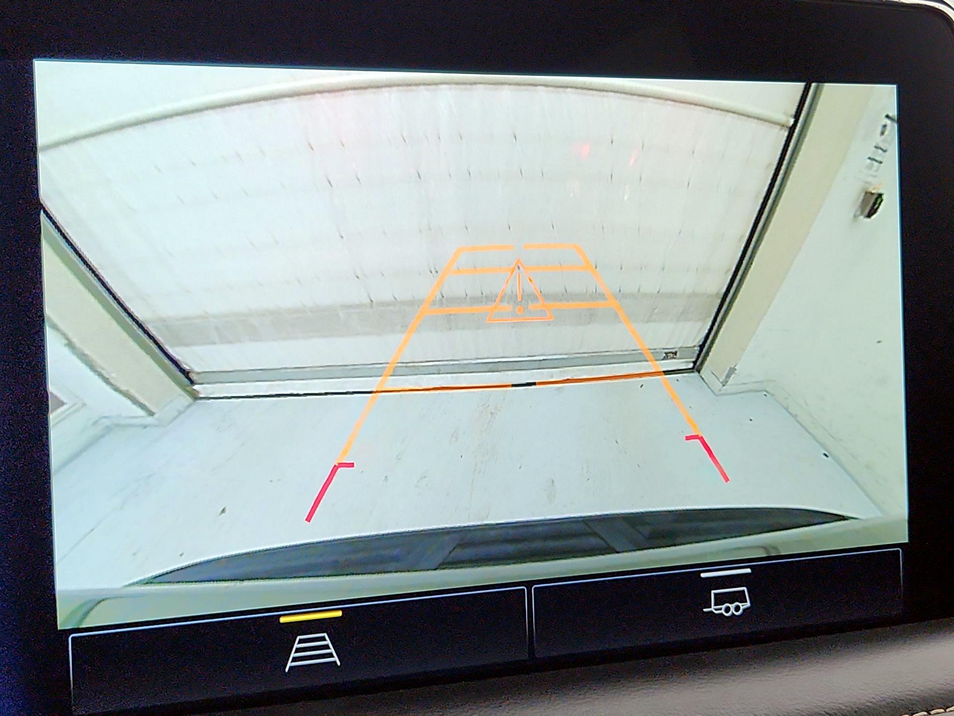 Thumbnail: 2023 Chevrolet Suburban - 15