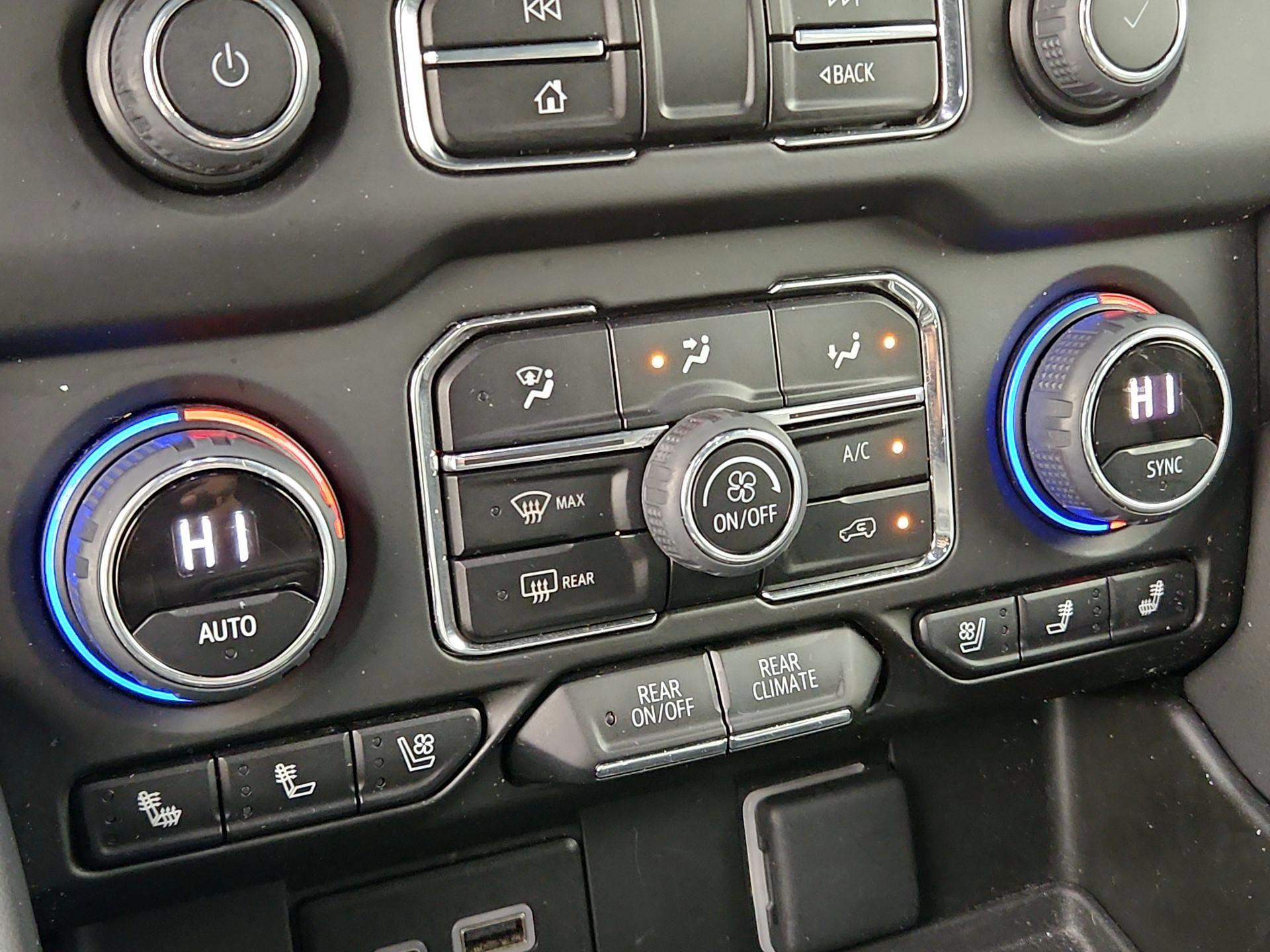 Thumbnail: 2023 Chevrolet Suburban - 17