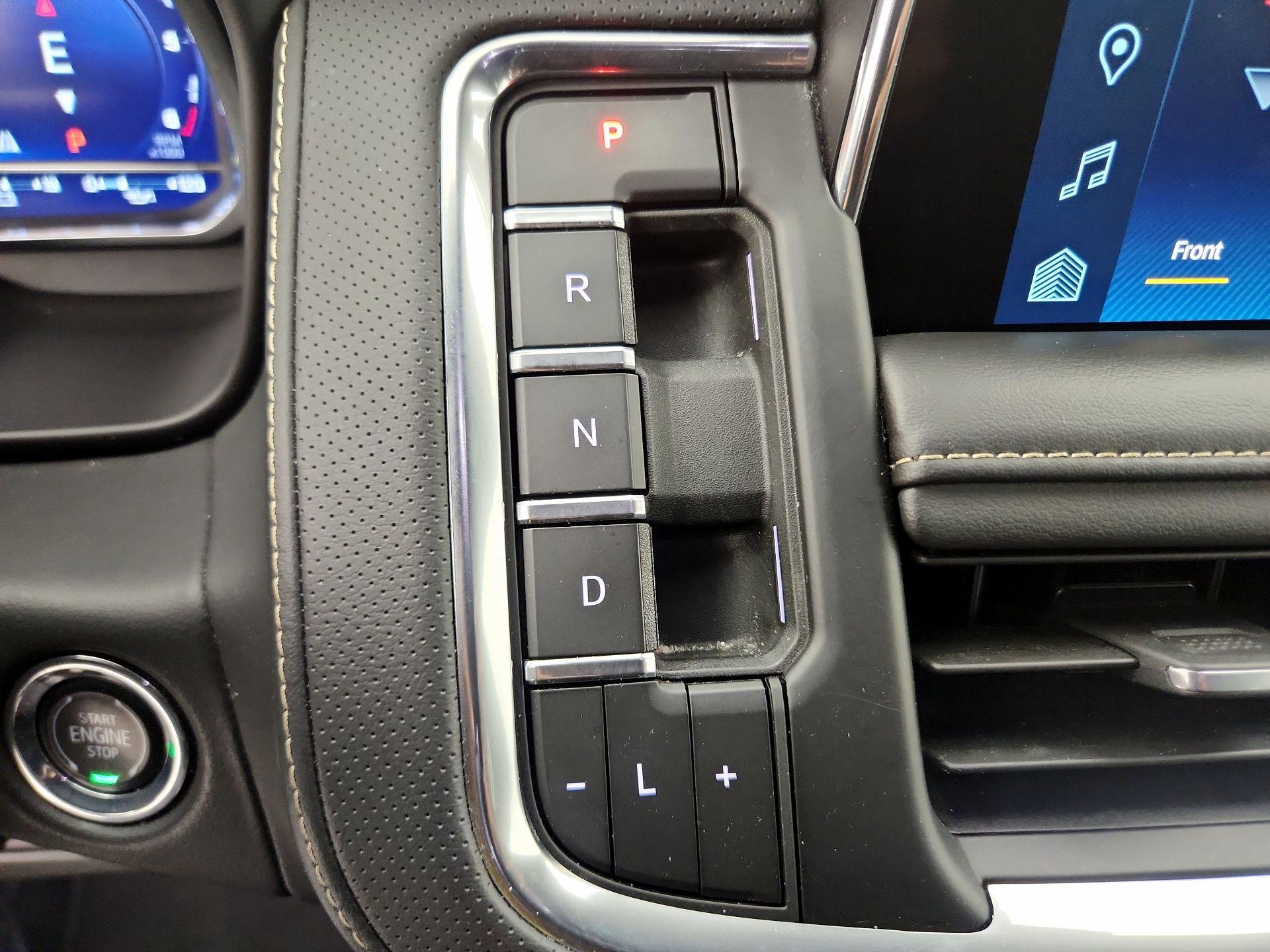 Thumbnail: 2023 Chevrolet Suburban - 18