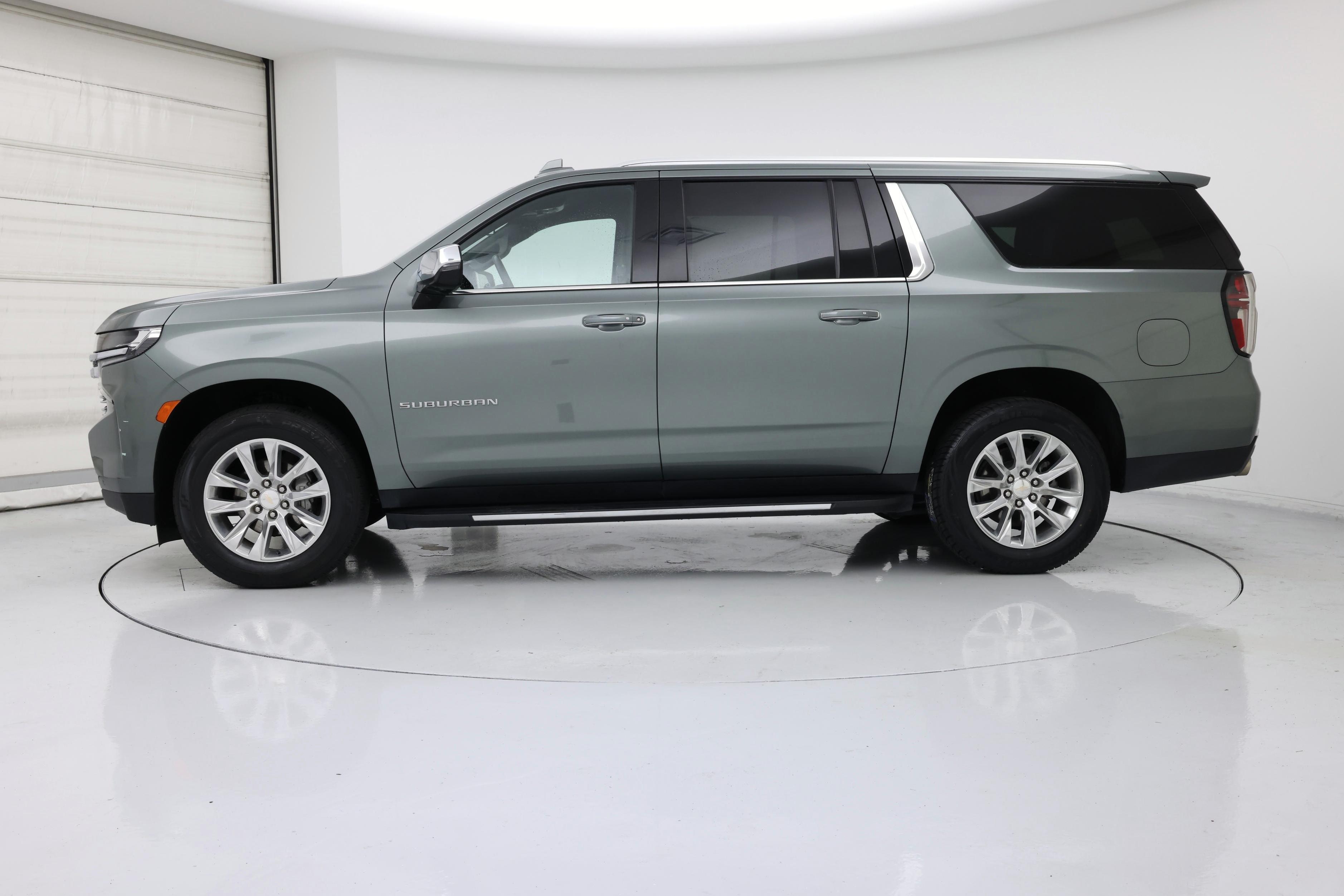 Thumbnail: 2023 Chevrolet Suburban - 3