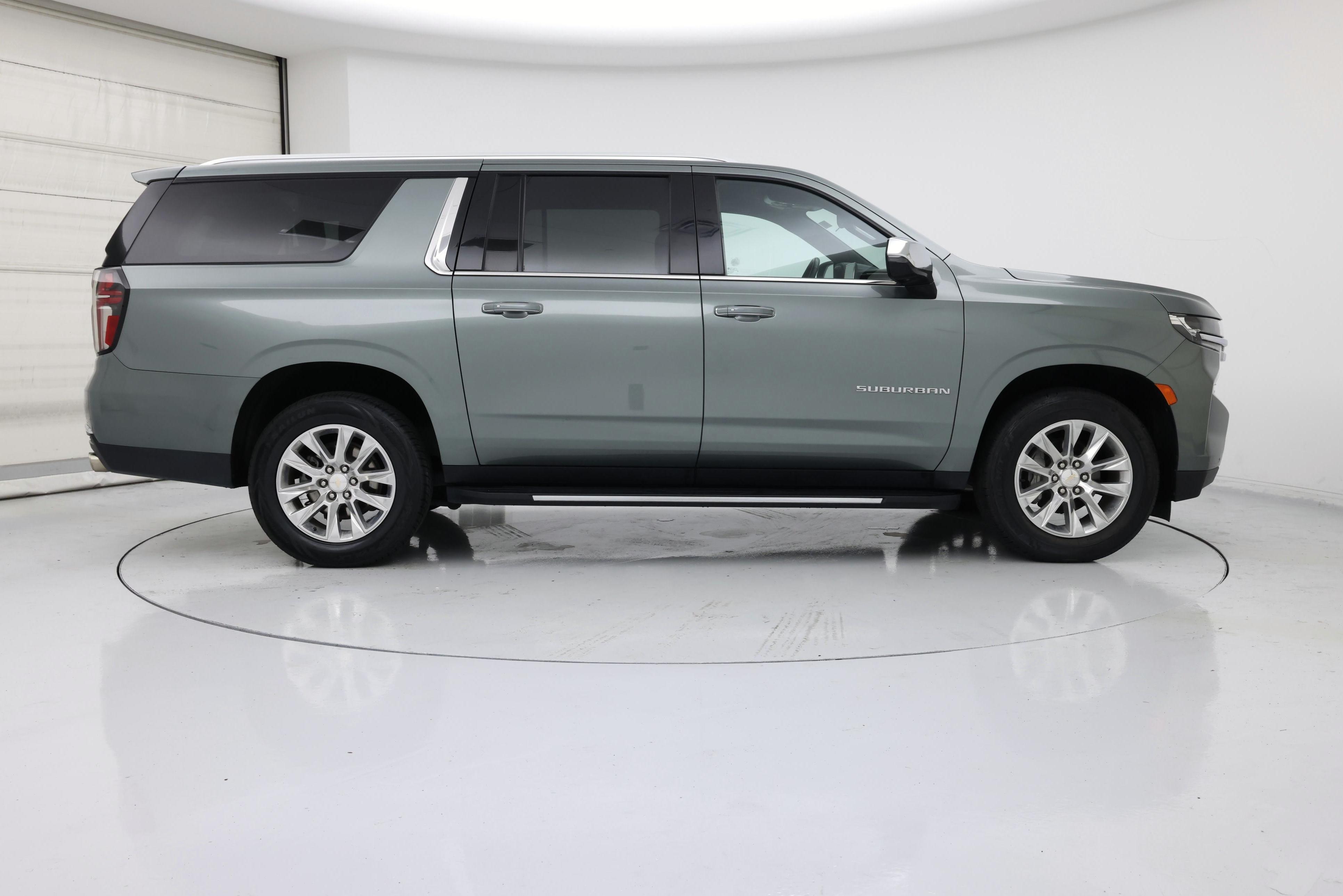 Thumbnail: 2023 Chevrolet Suburban - 7