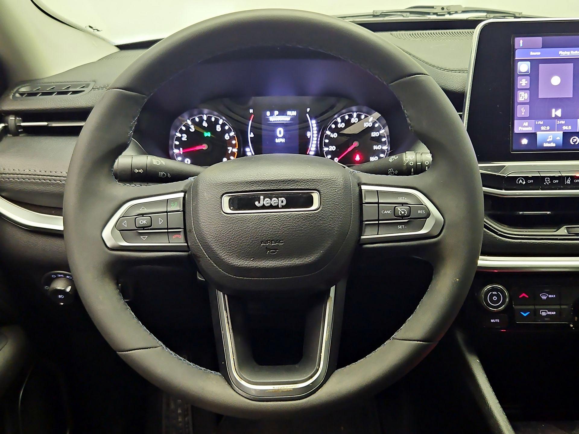 Thumbnail: 2022 Jeep Compass - 10