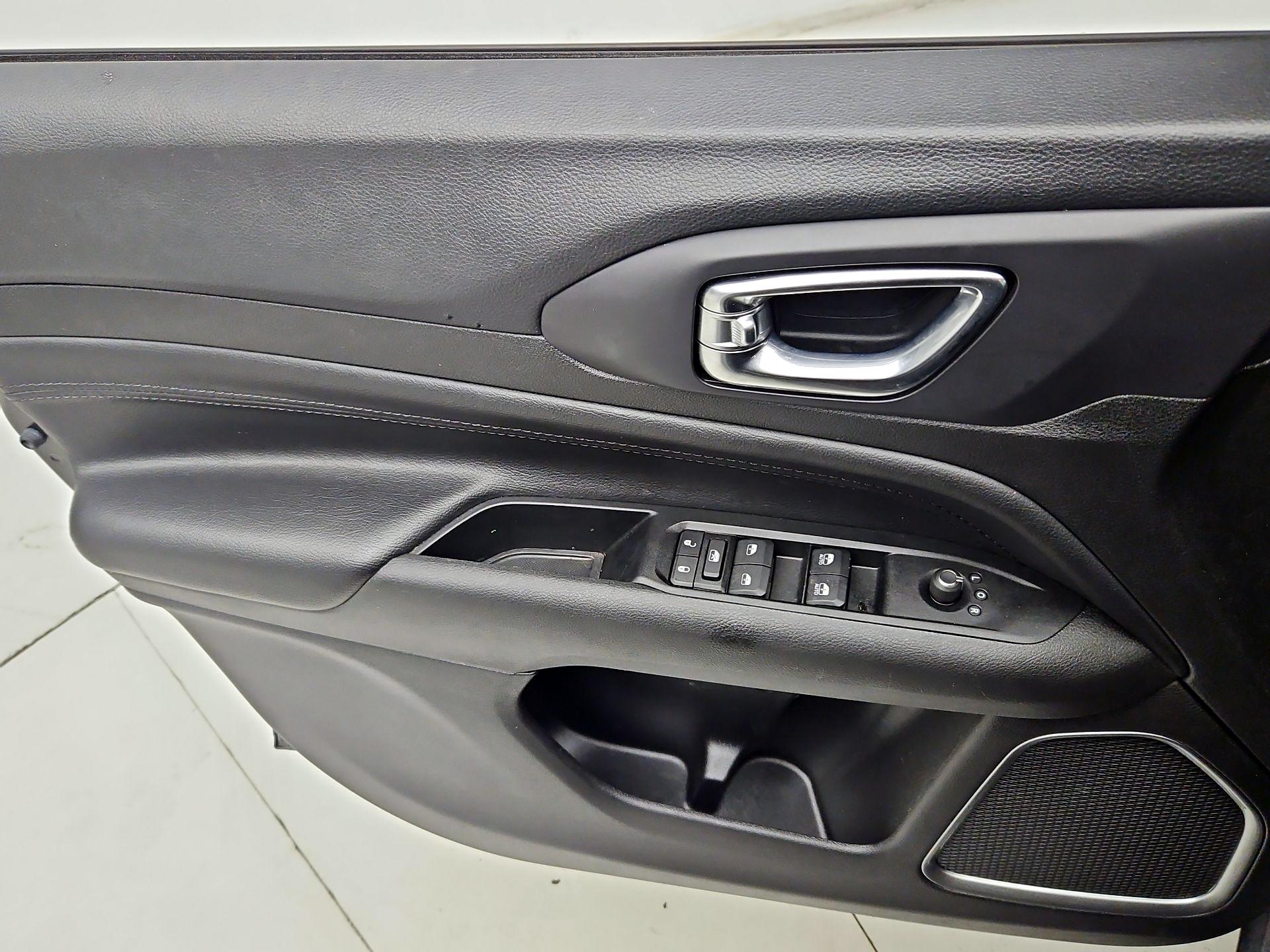 Thumbnail: 2022 Jeep Compass - 12