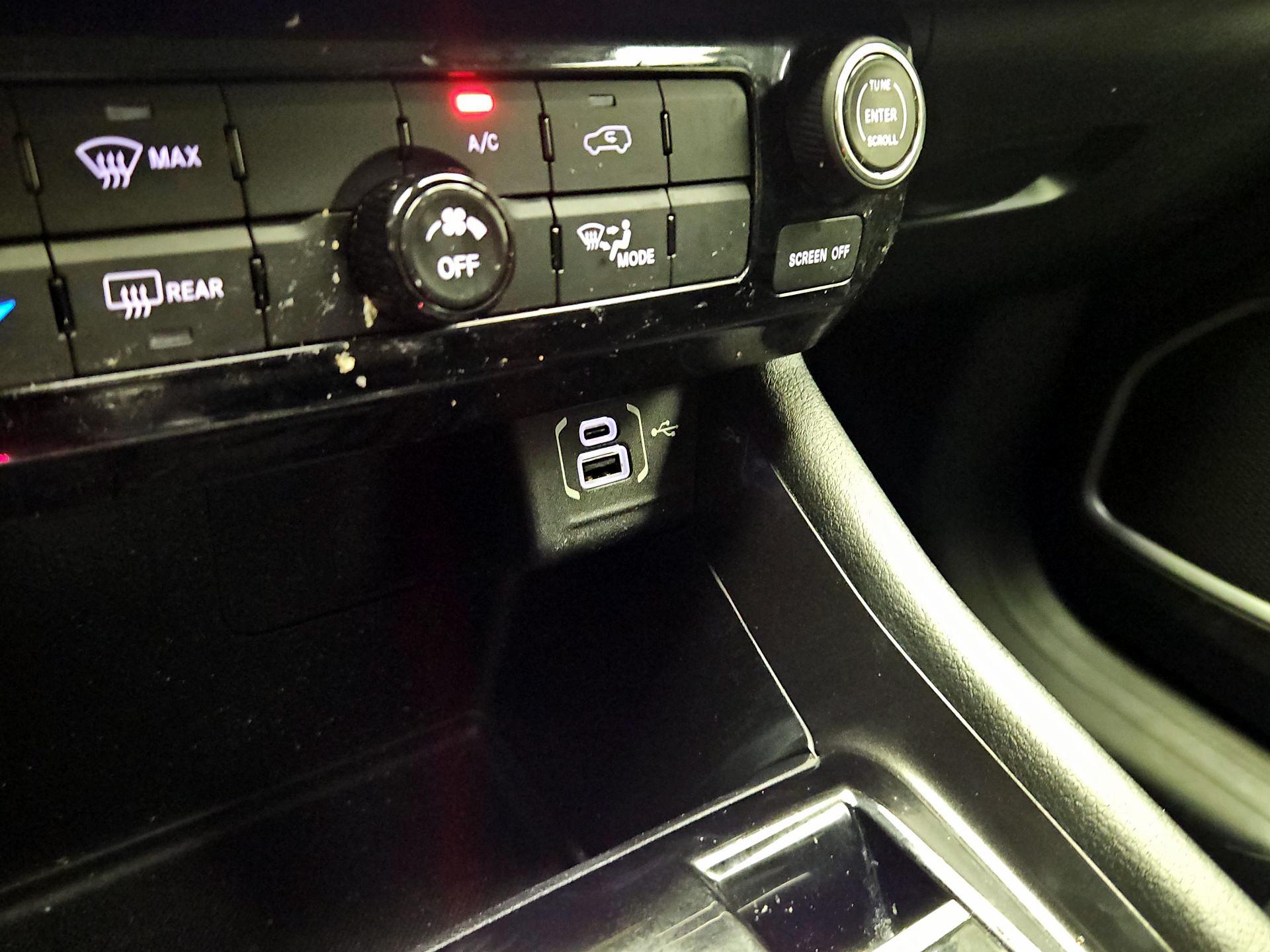 Thumbnail: 2022 Jeep Compass - 18