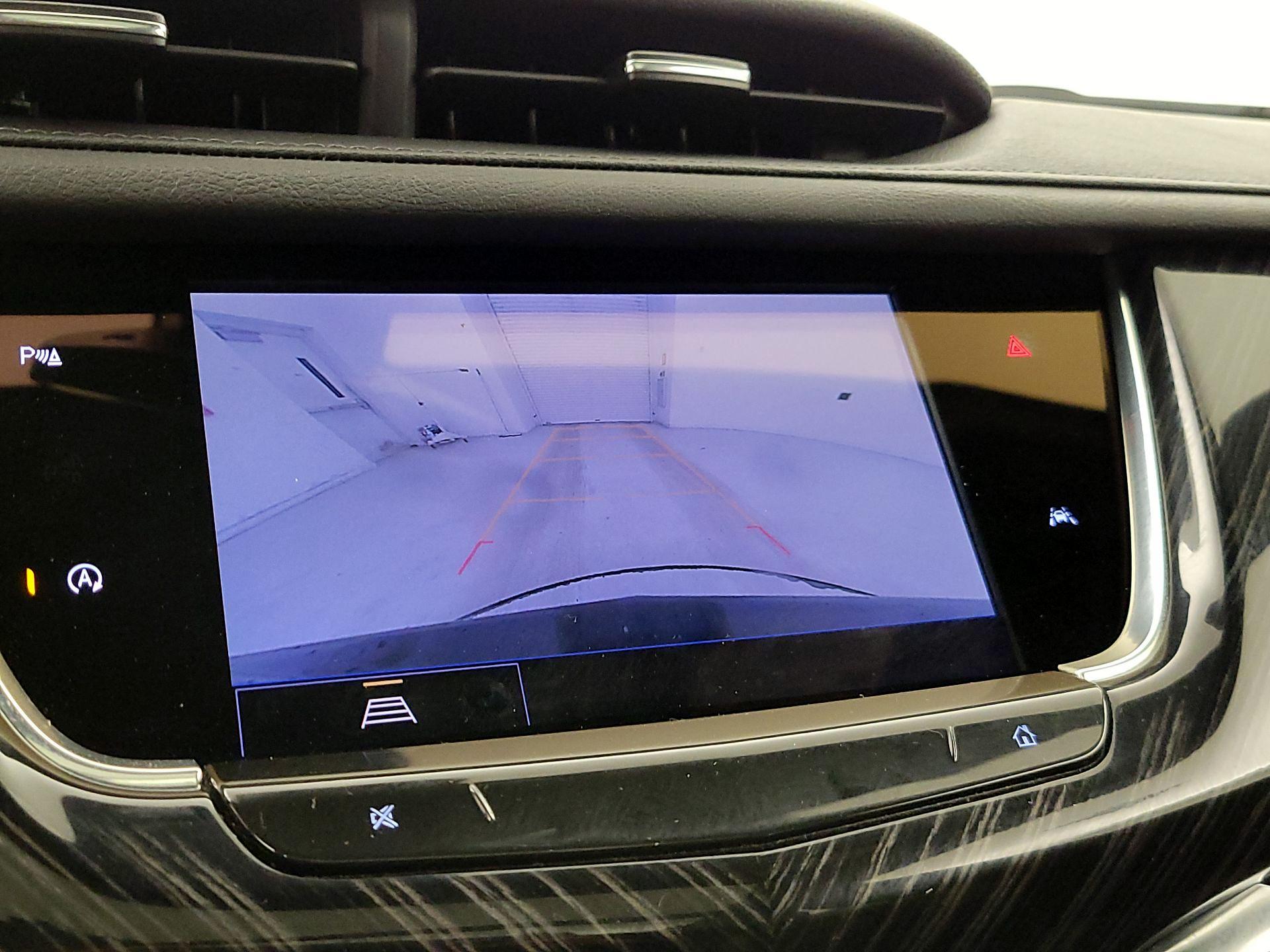 Thumbnail: 2025 Cadillac XT6 - 14