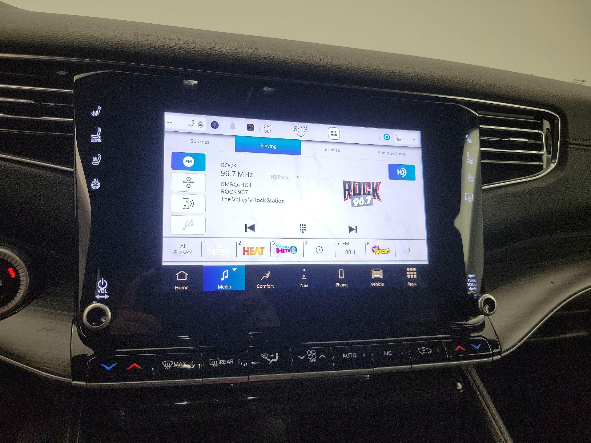 Thumbnail: 2024 Jeep Wagoneer - 16