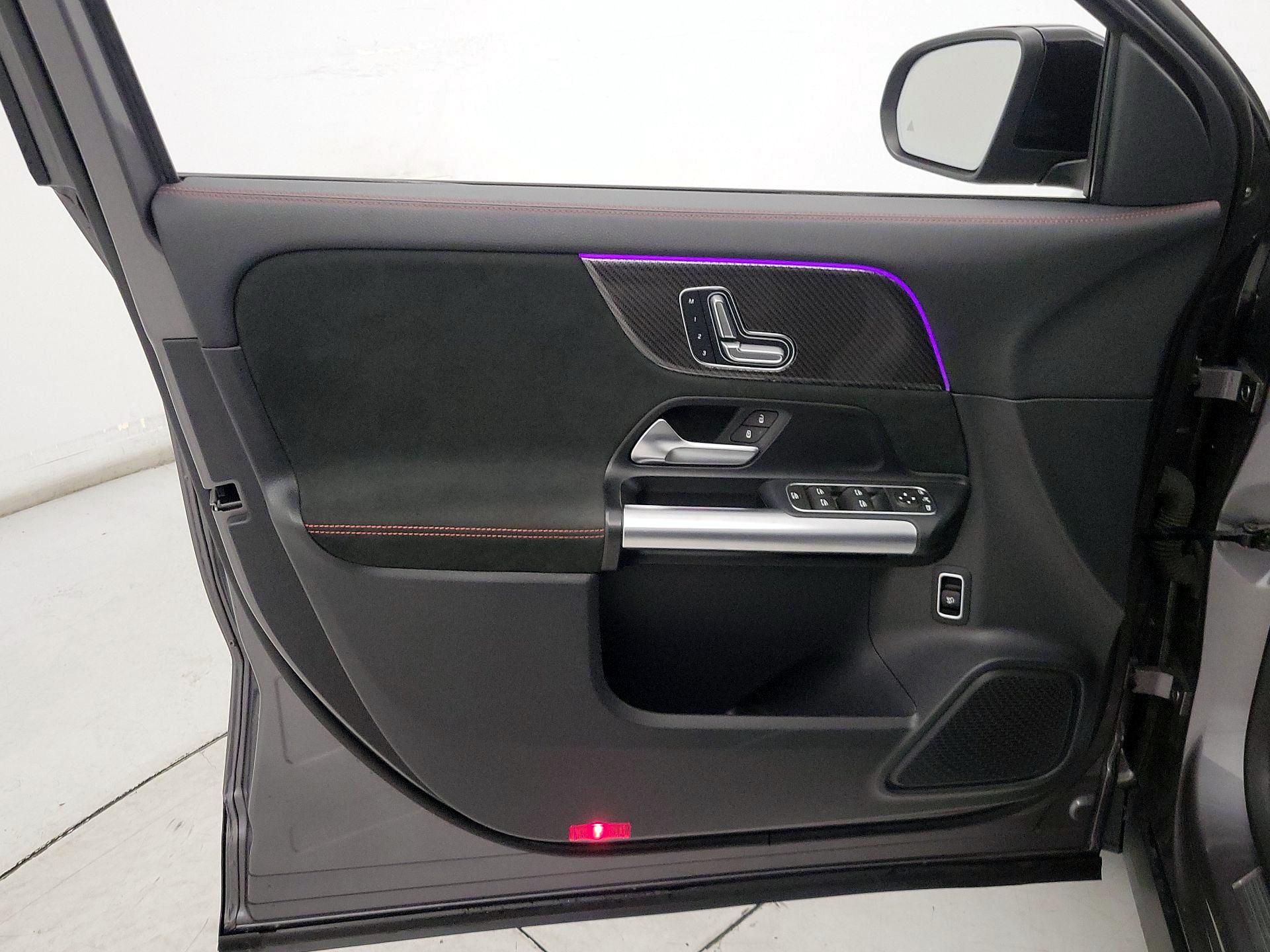 Thumbnail: 2023 Mercedes-Benz GLA - 12