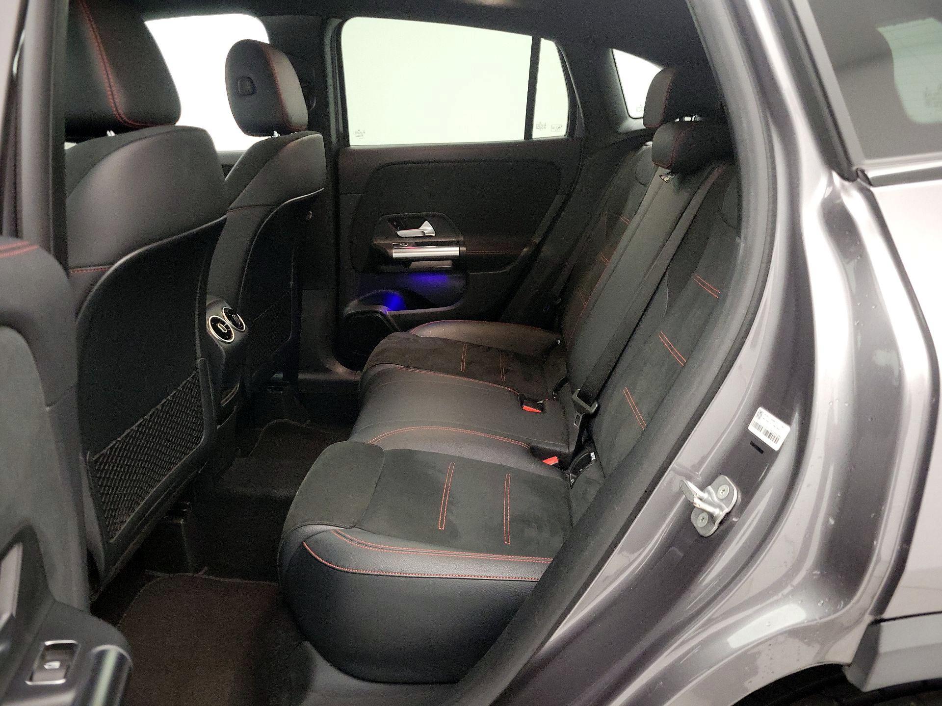 Thumbnail: 2023 Mercedes-Benz GLA - 19