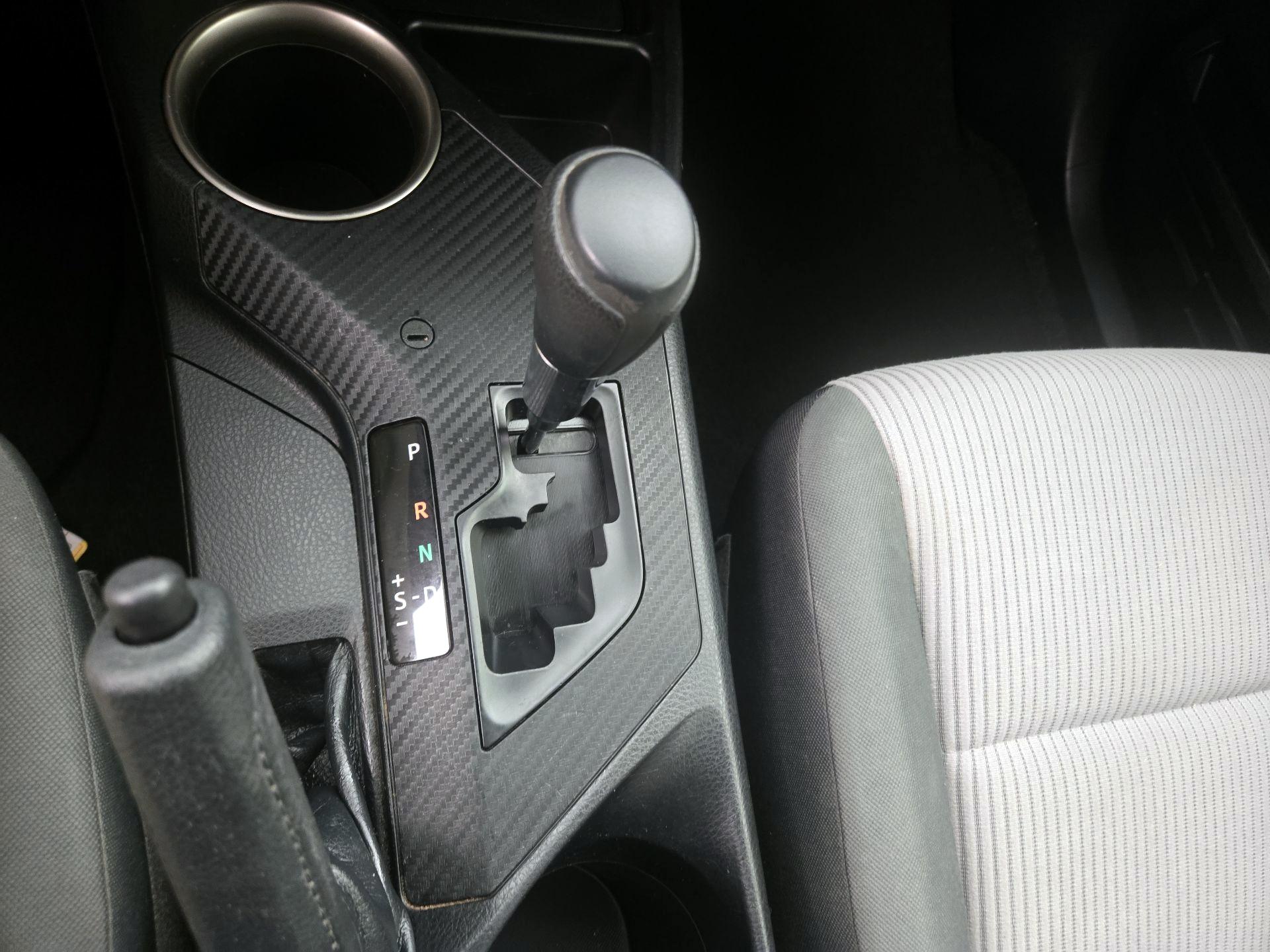 Thumbnail: 2015 Toyota RAV4 - 17