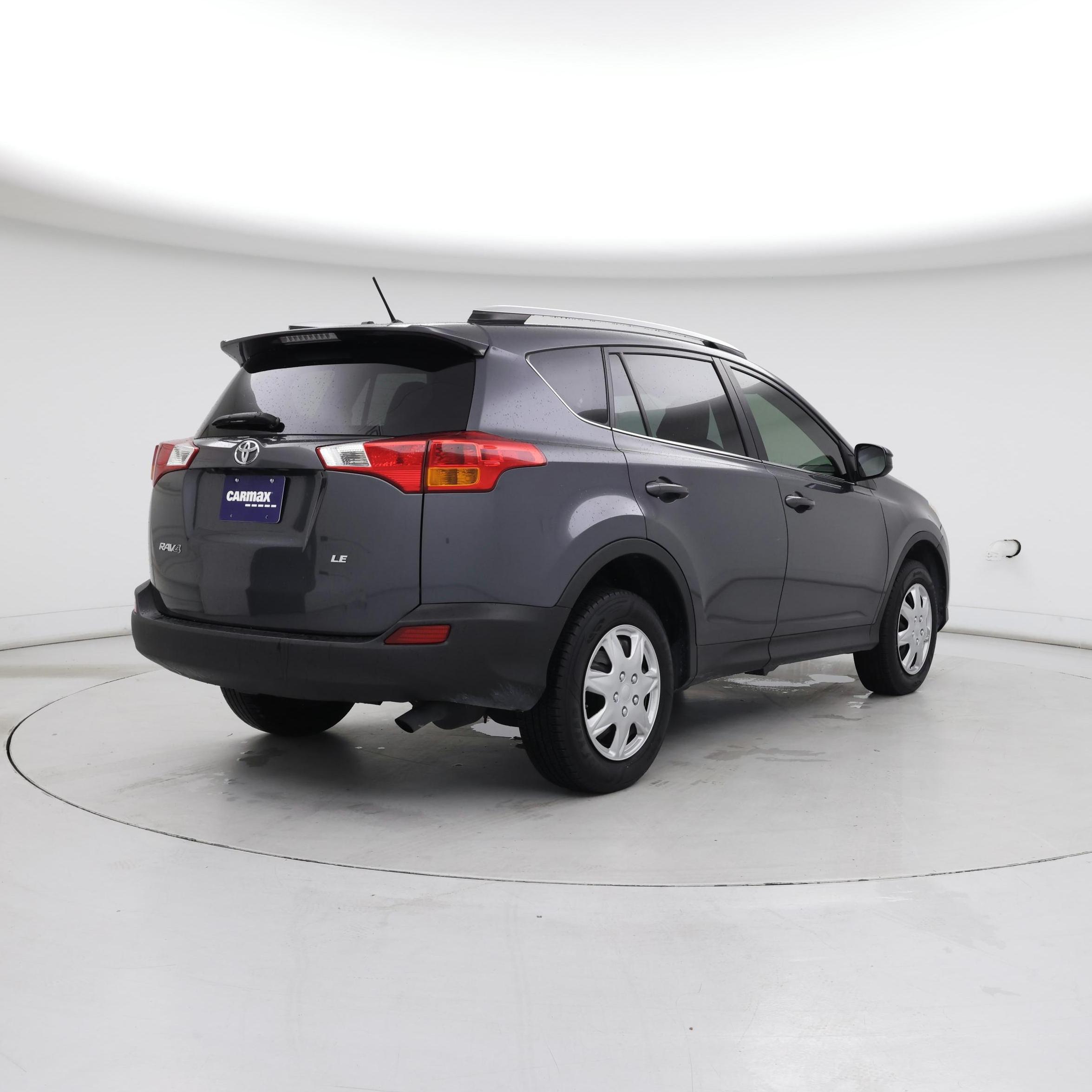 Thumbnail: 2015 Toyota RAV4 - 8