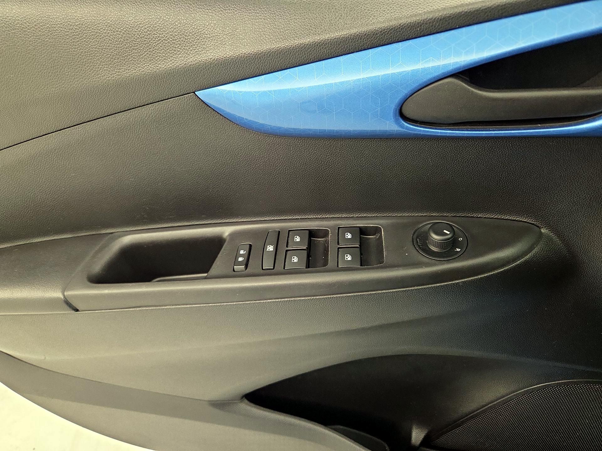 Thumbnail: 2017 Chevrolet Spark - 12