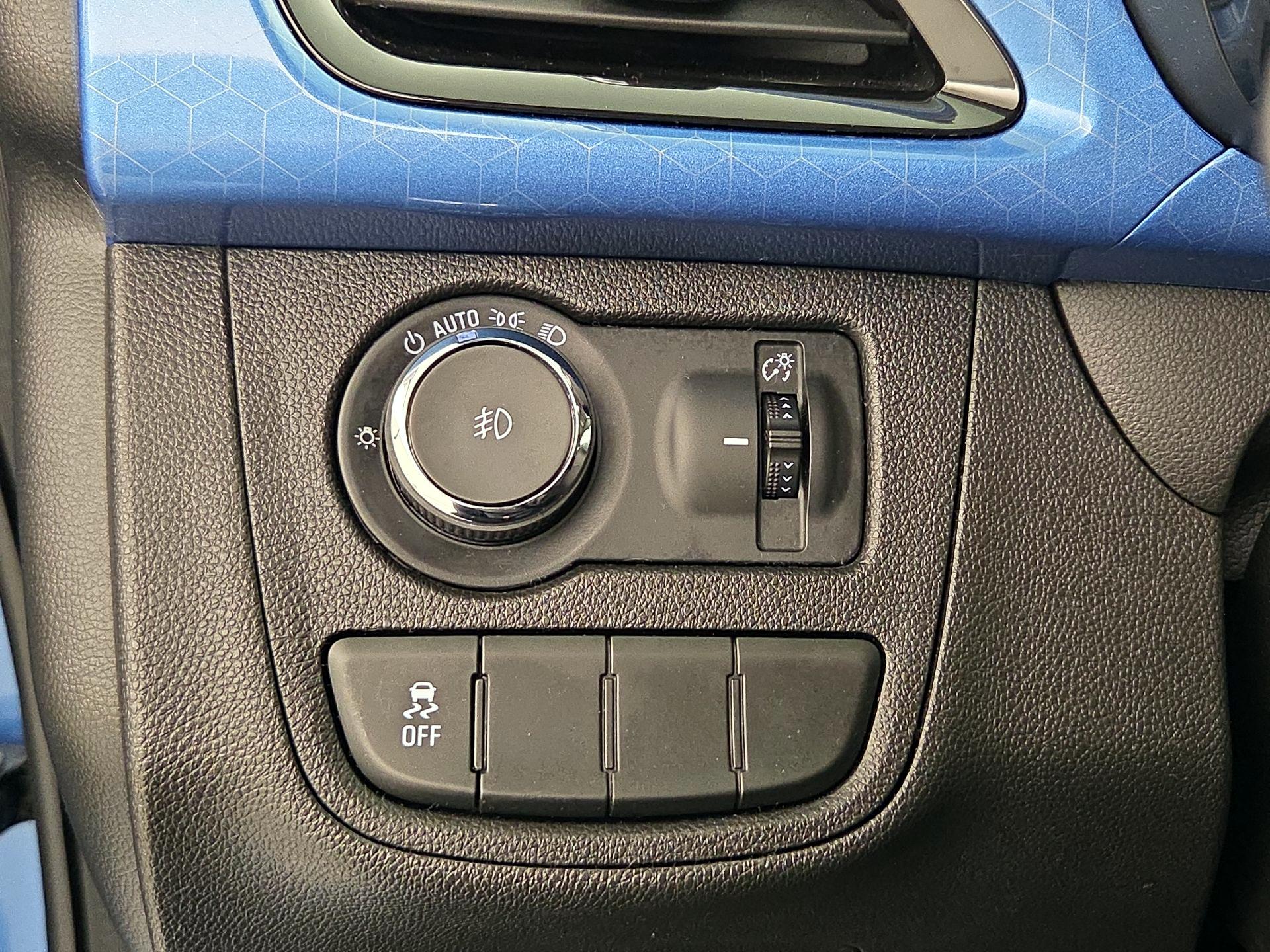 Thumbnail: 2017 Chevrolet Spark - 13