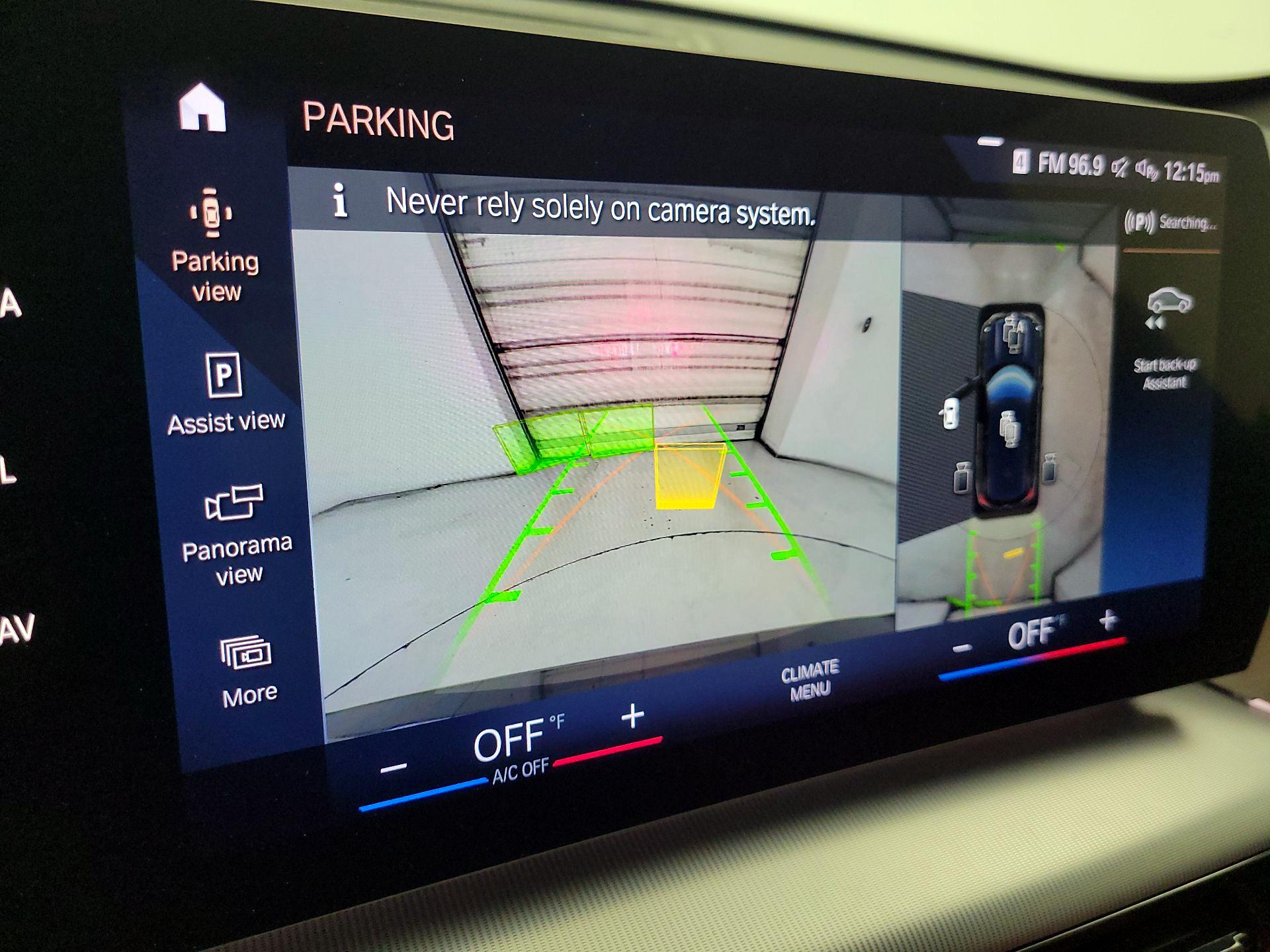 Thumbnail: 2023 BMW X1 - 15