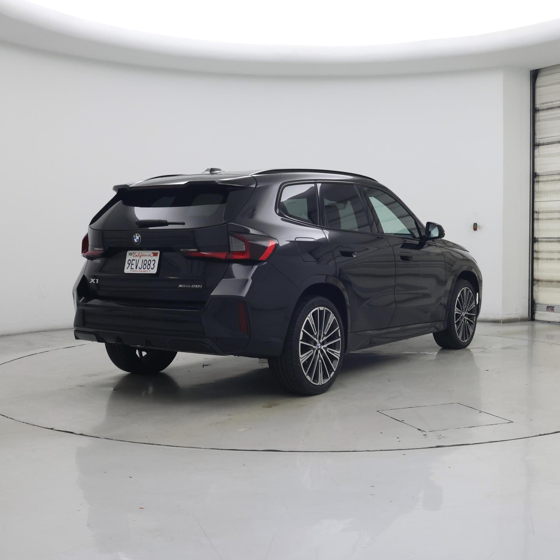 Thumbnail: 2023 BMW X1 - 8