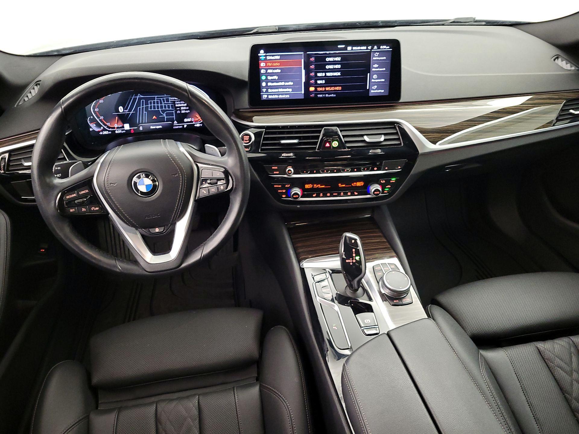 Thumbnail: 2022 BMW 5 Series - 9