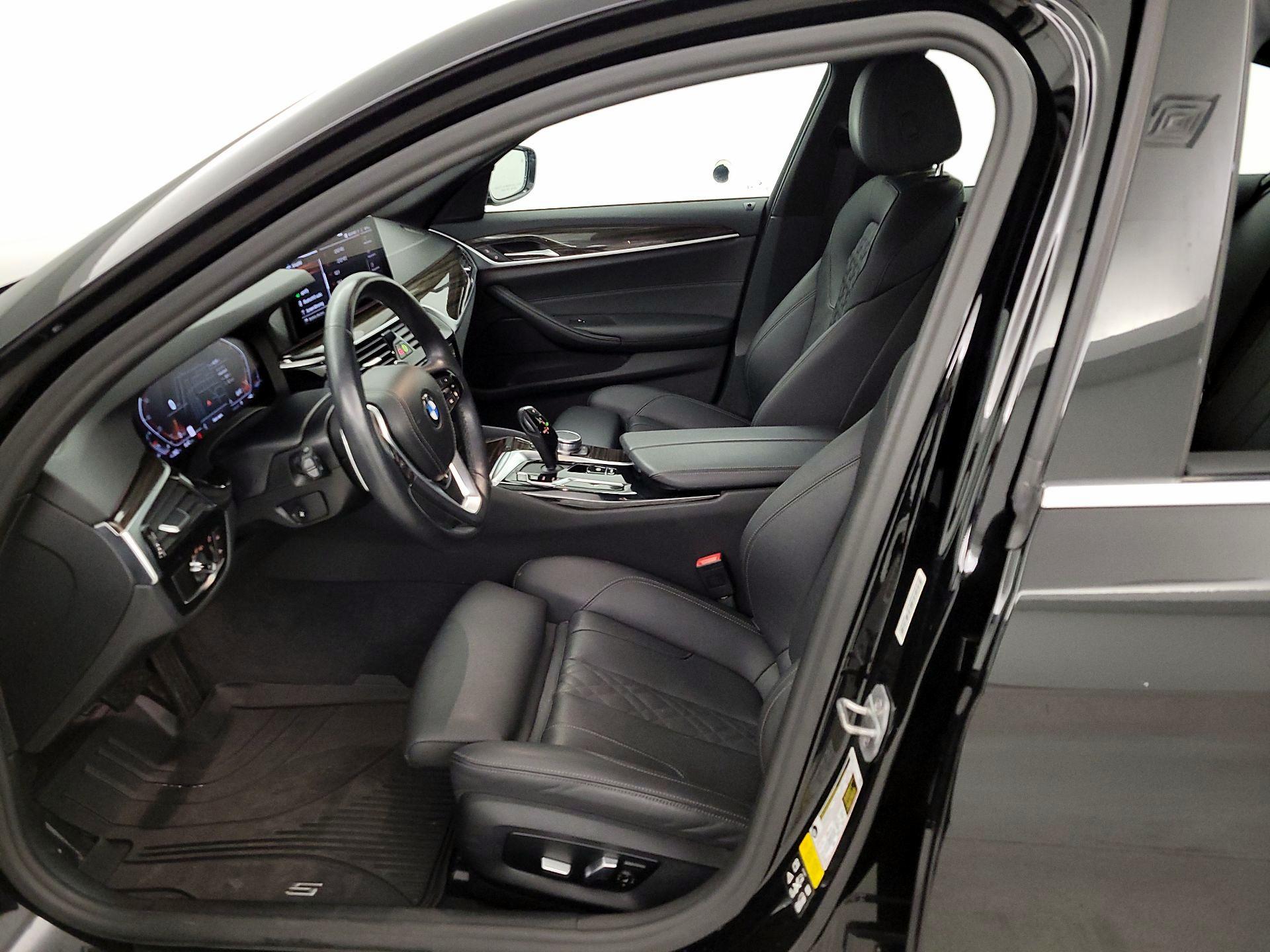 Thumbnail: 2022 BMW 5 Series - 11