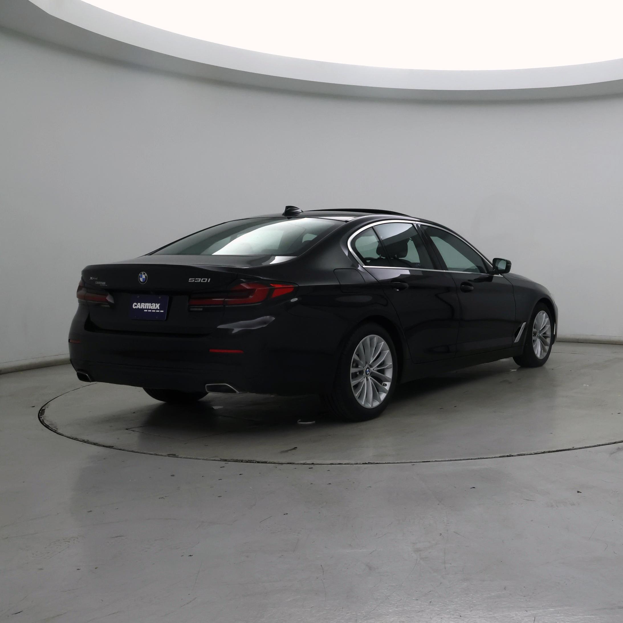 Thumbnail: 2022 BMW 5 Series - 8