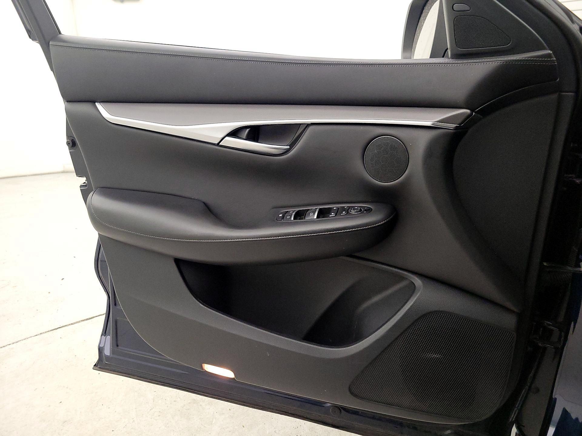 Thumbnail: 2022 INFINITI QX50 - 12