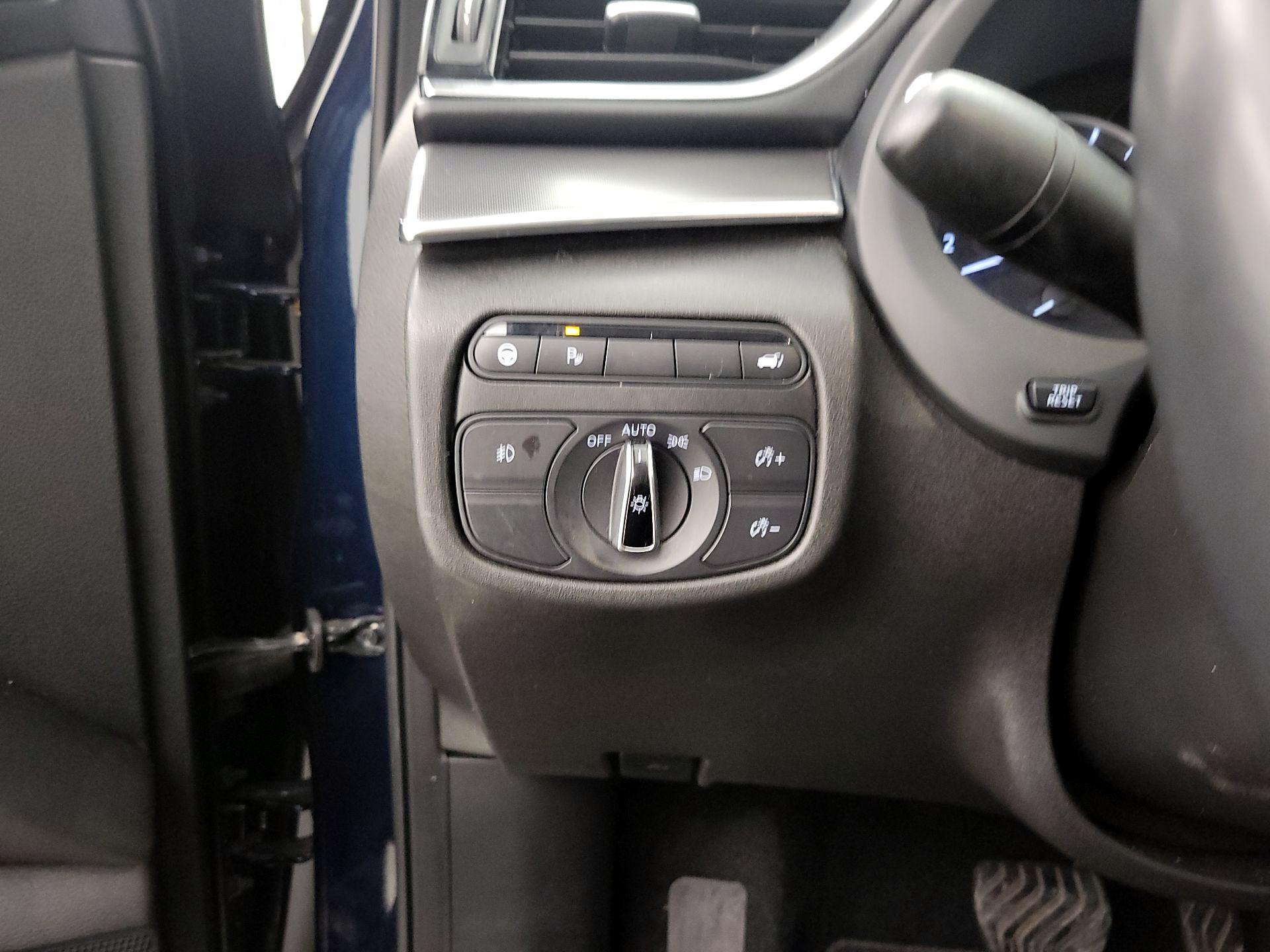 Thumbnail: 2022 INFINITI QX50 - 13