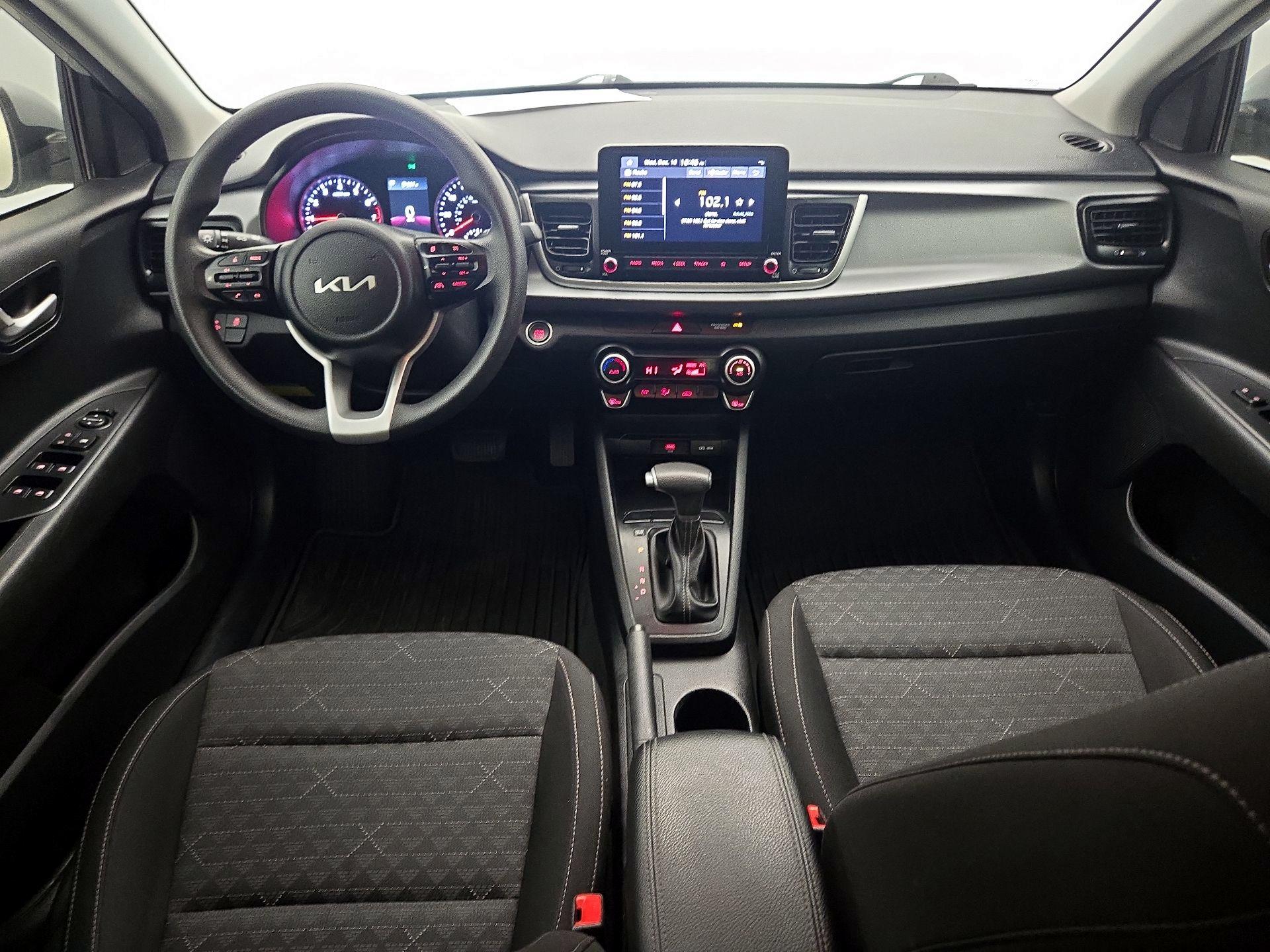 Thumbnail: 2023 Kia Rio - 9