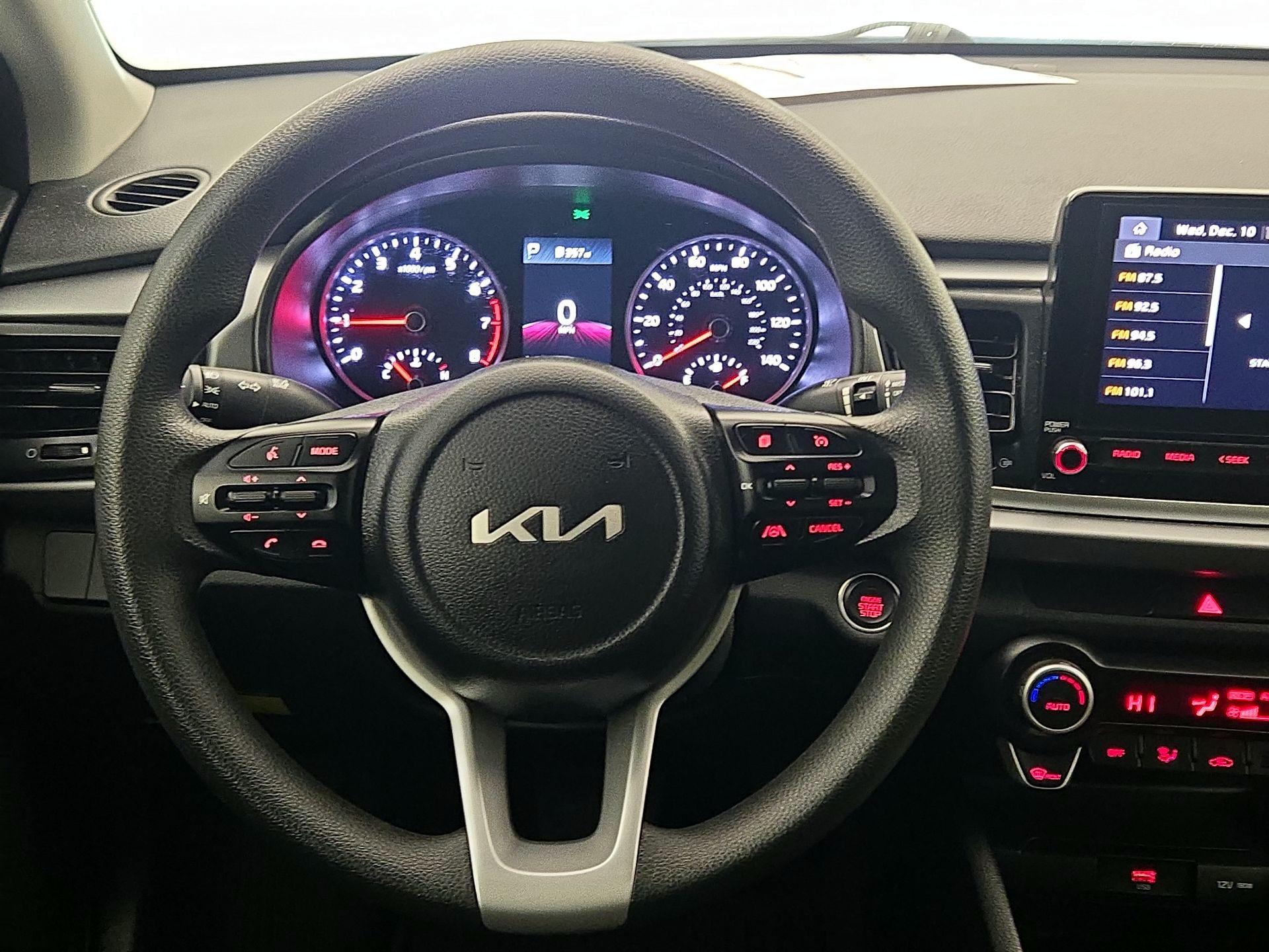 Thumbnail: 2023 Kia Rio - 10