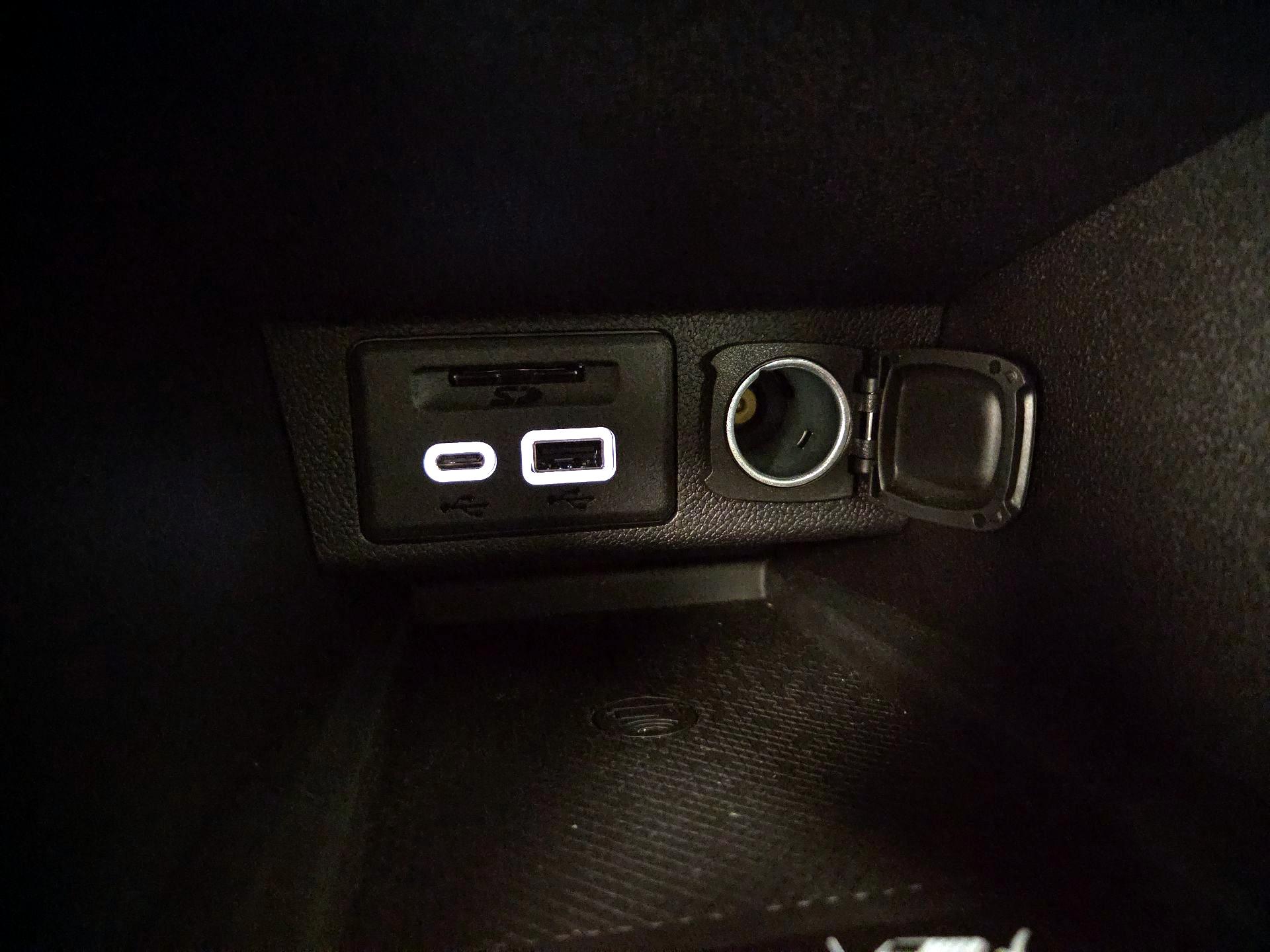 Thumbnail: 2023 Chevrolet Bolt EUV - 19