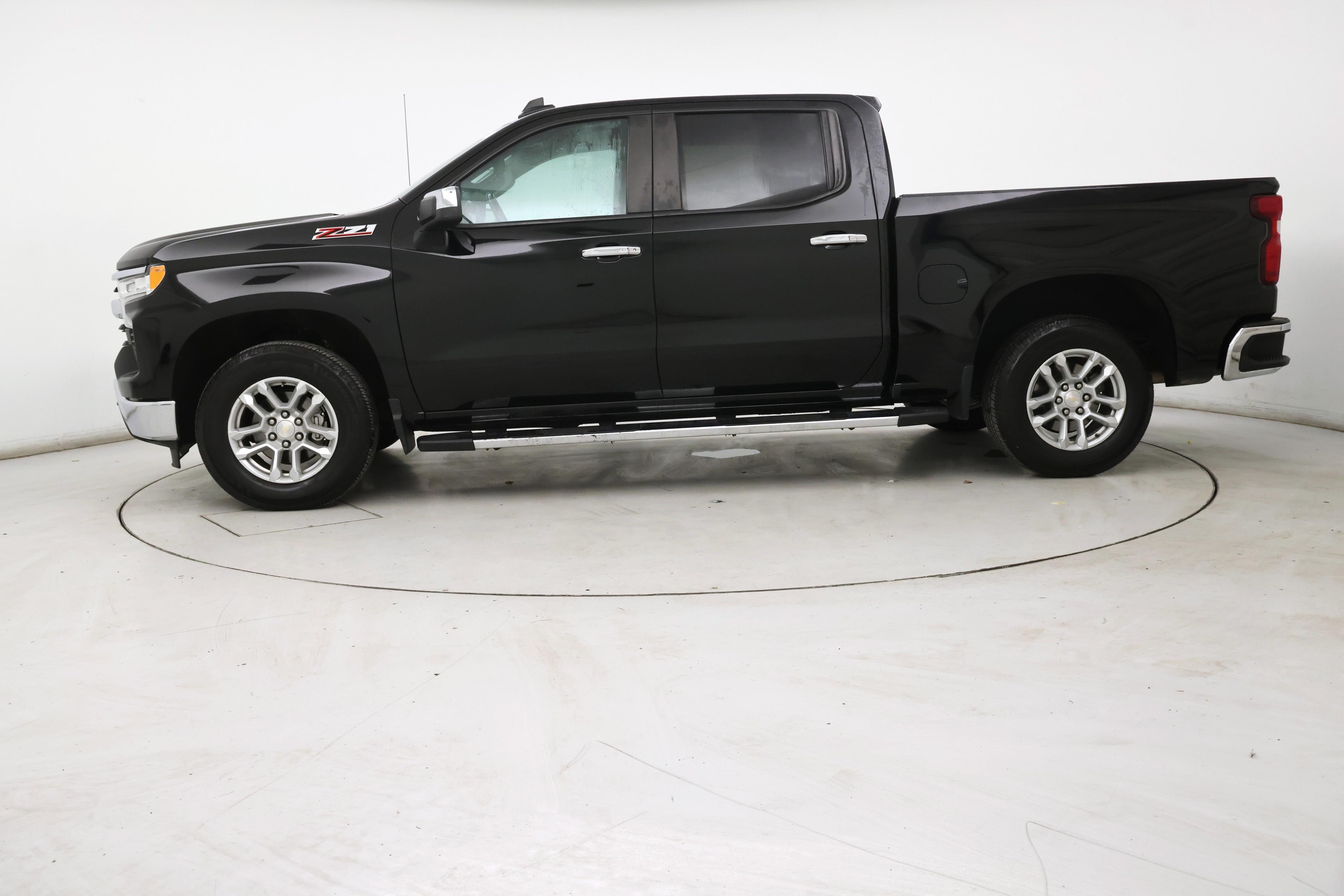 Thumbnail: 2023 Chevrolet Silverado 1500 - 3