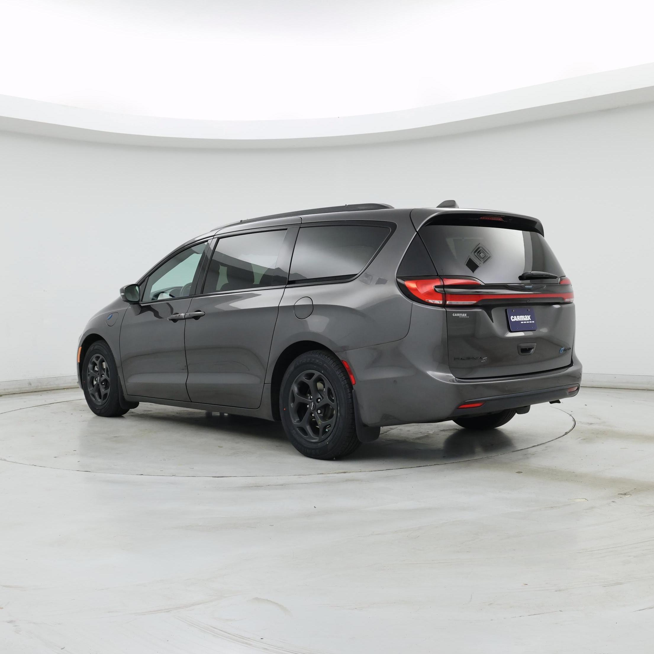 Thumbnail: 2021 Chrysler Pacifica - 2