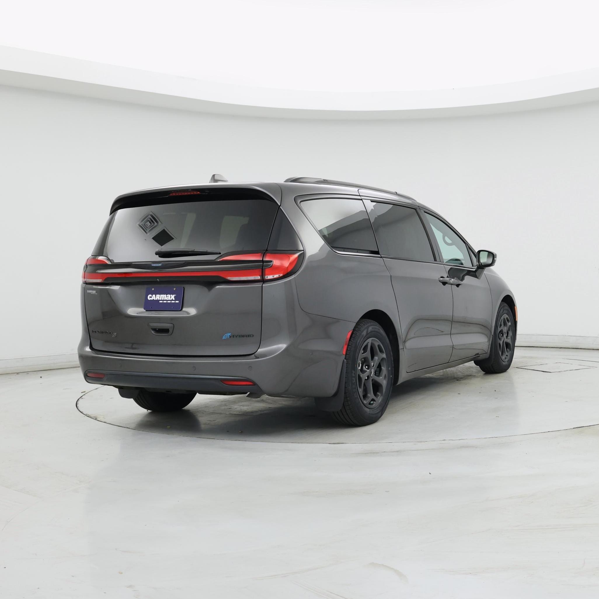 Thumbnail: 2021 Chrysler Pacifica - 8