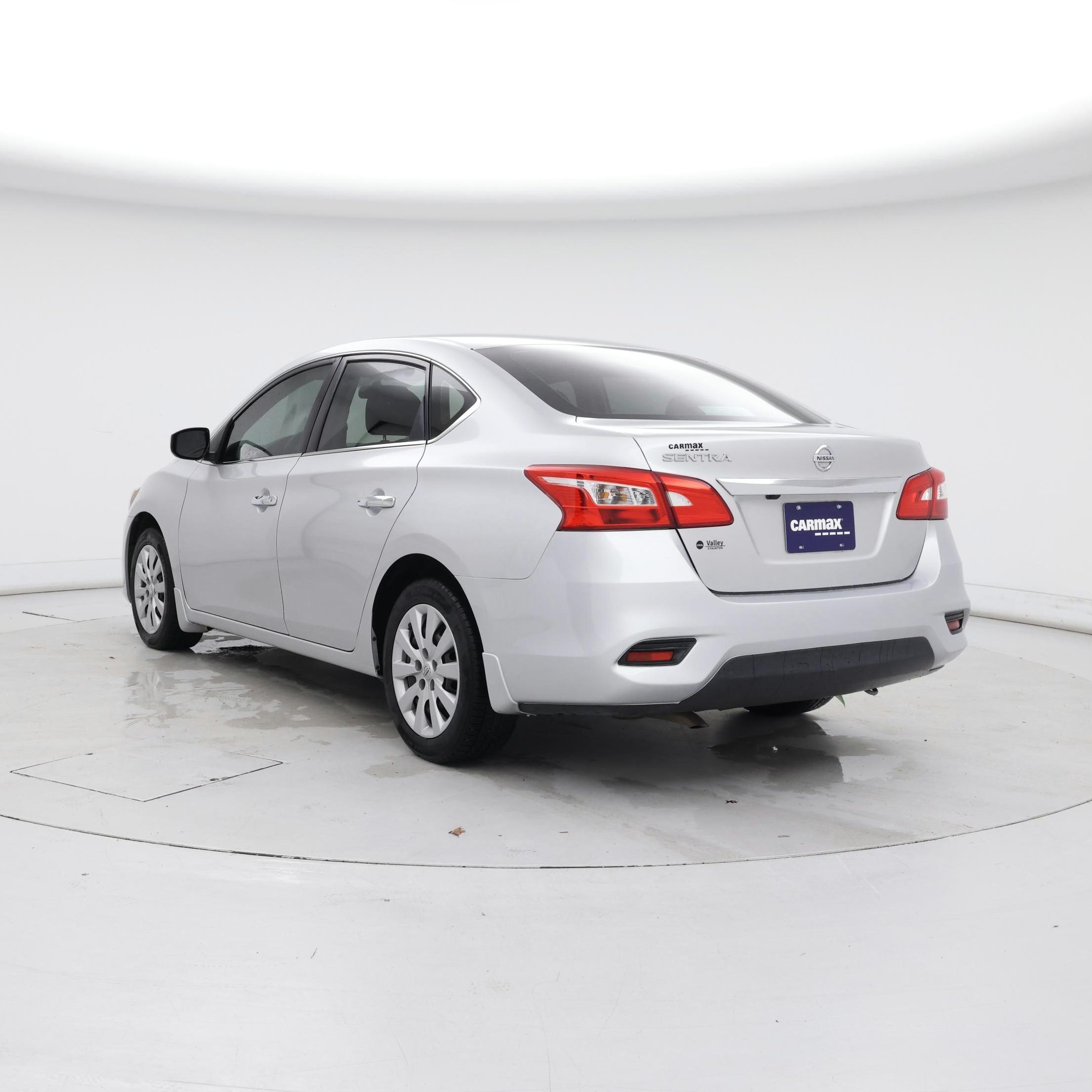 Thumbnail: 2018 Nissan Sentra - 2