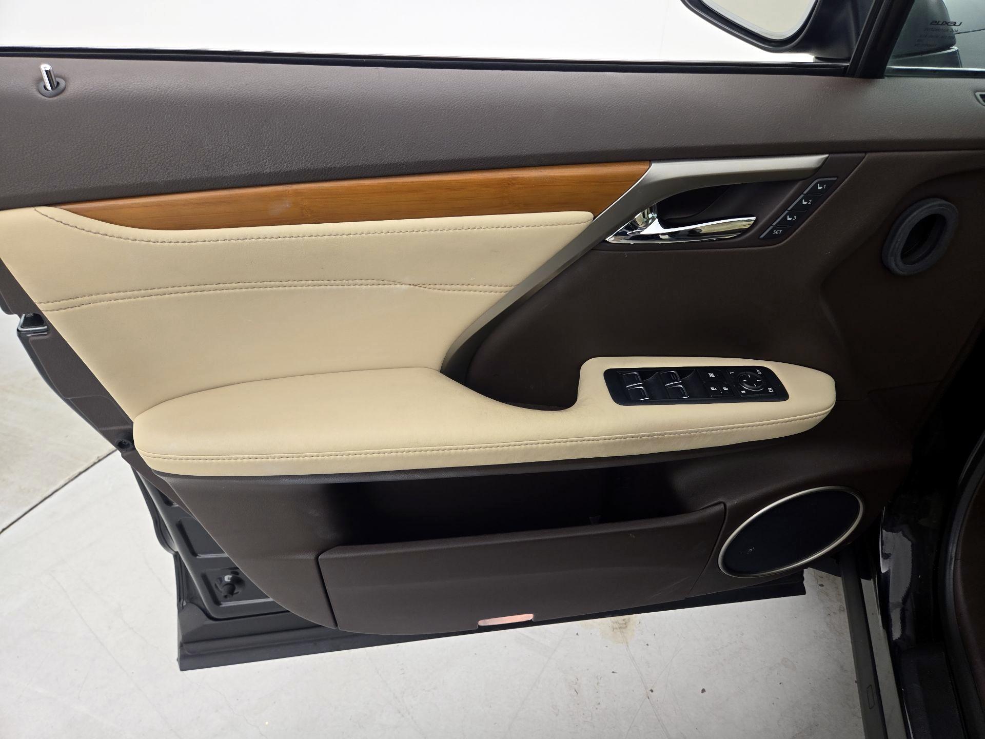 Thumbnail: 2016 Lexus RX - 12