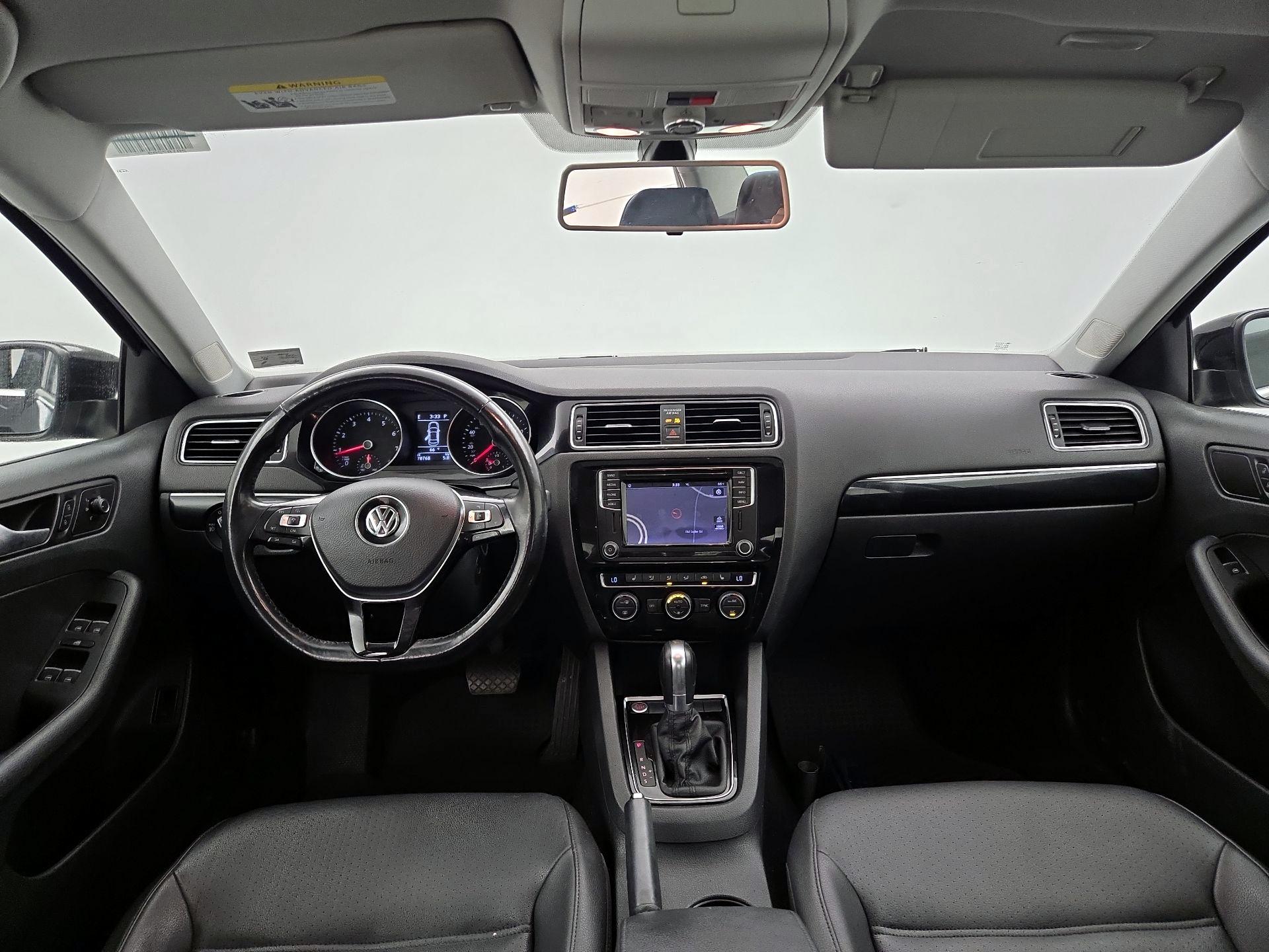 Thumbnail: 2017 Volkswagen Jetta - 9