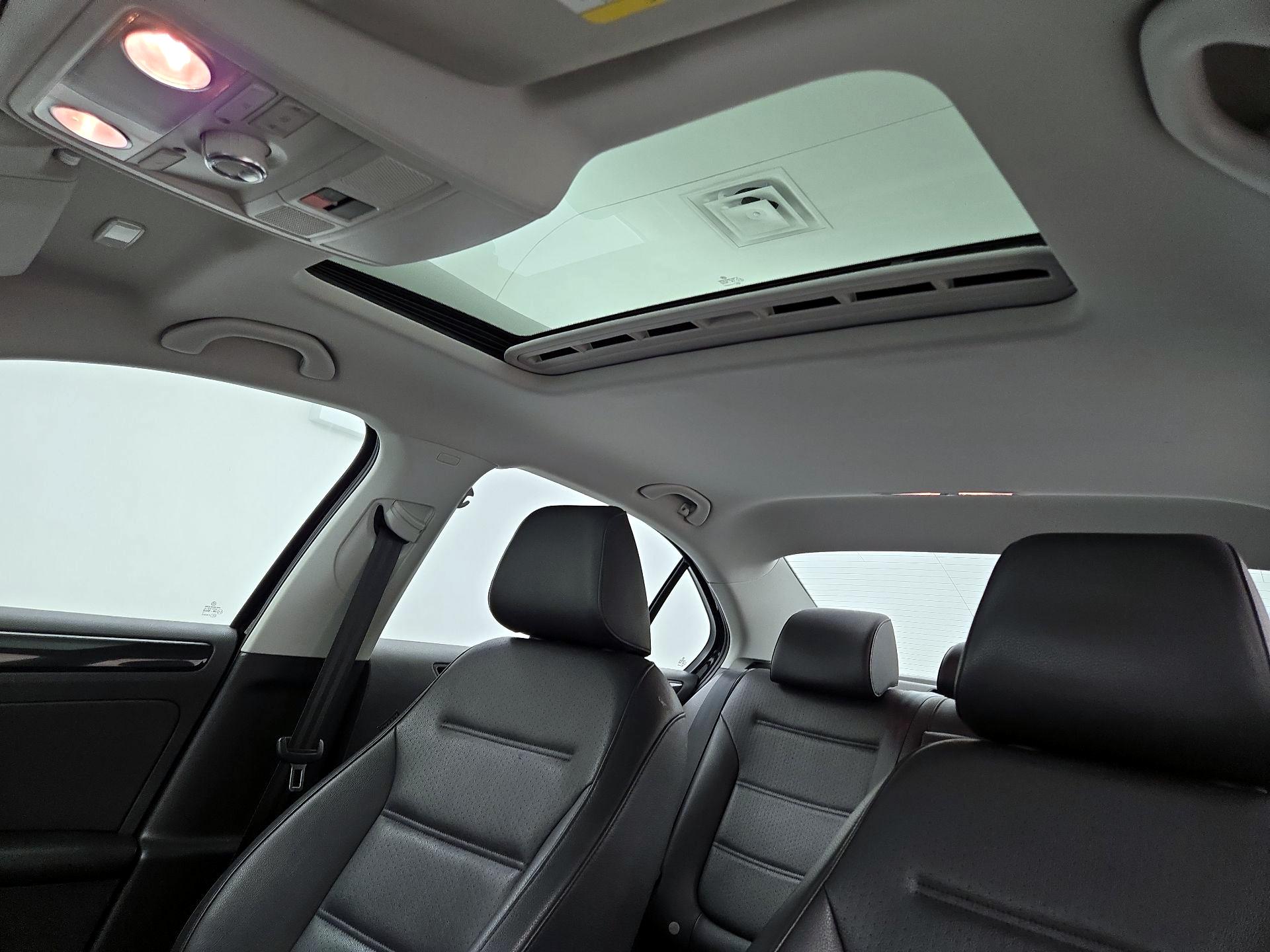 Thumbnail: 2017 Volkswagen Jetta - 20