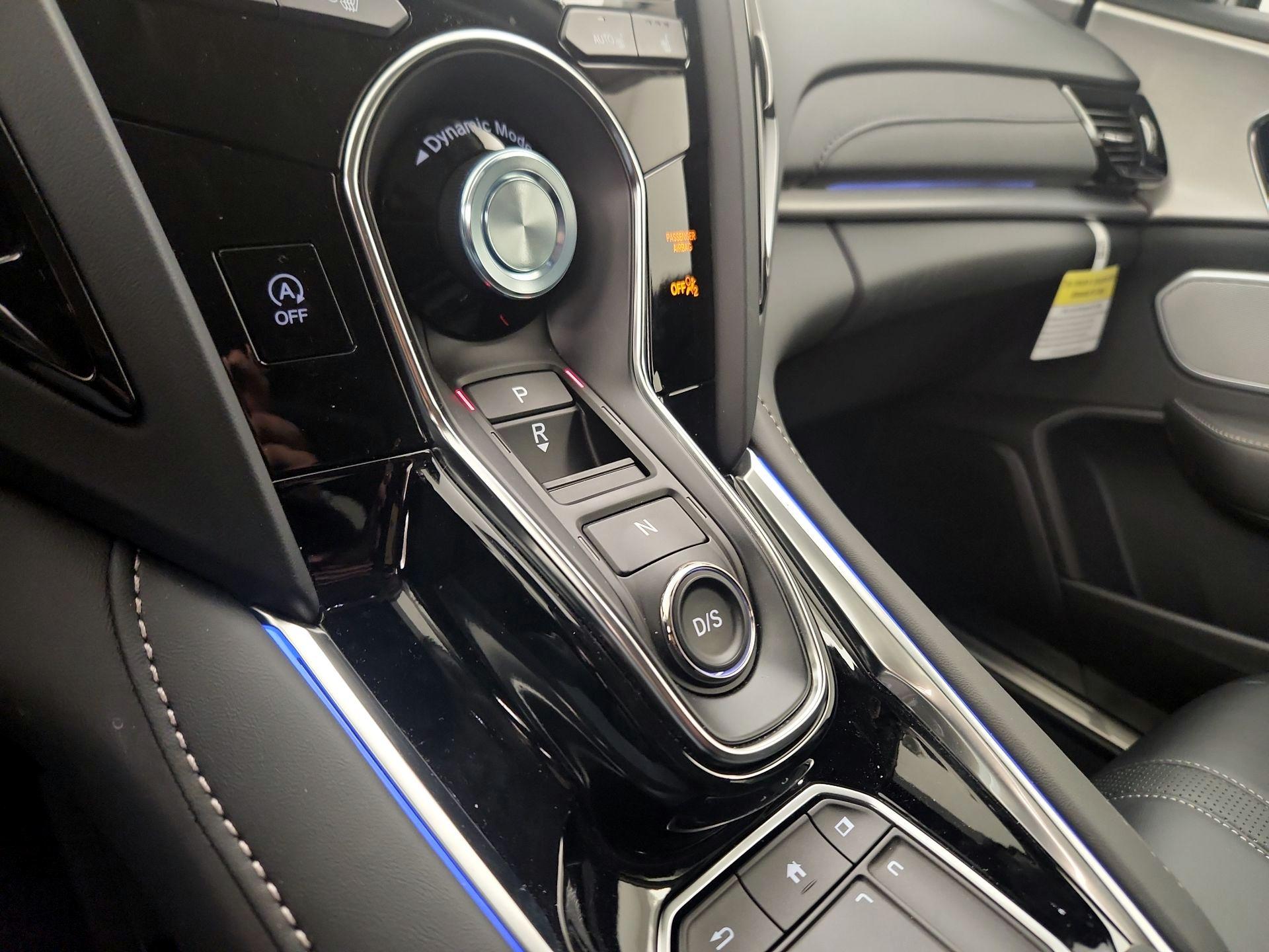 Thumbnail: 2025 Acura RDX - 18