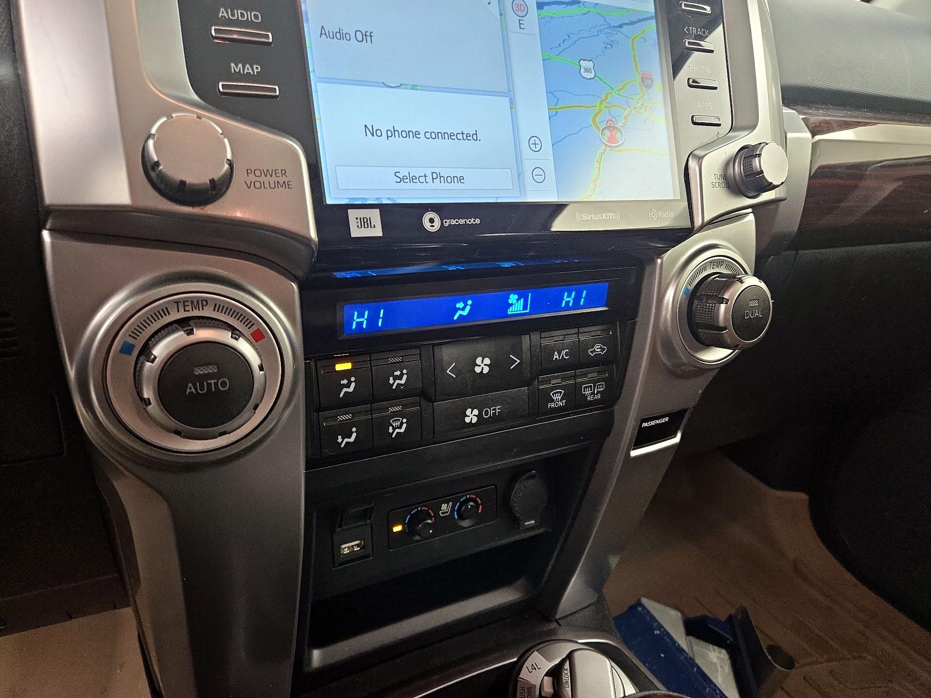 Thumbnail: 2020 Toyota 4Runner - 17