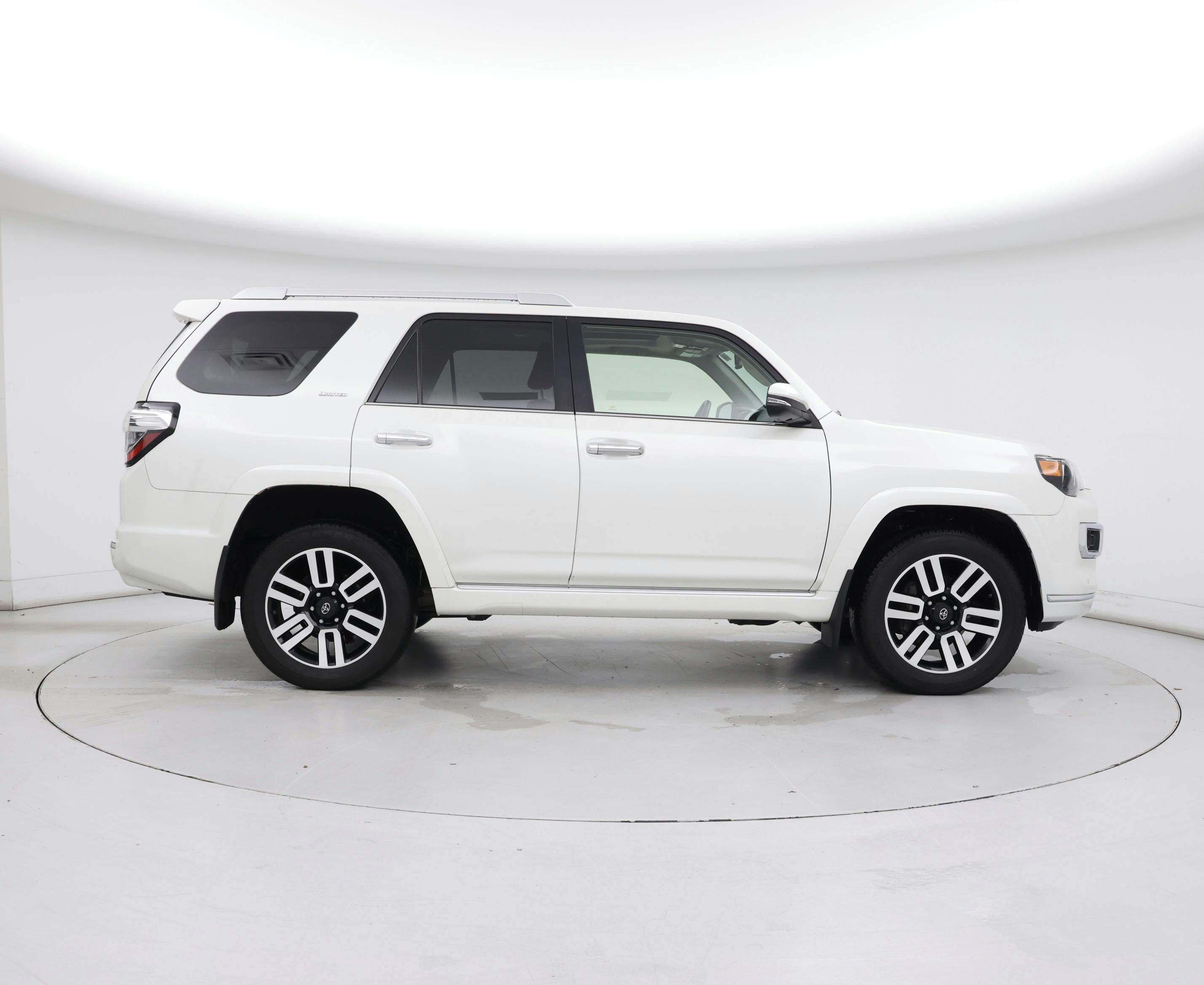 Thumbnail: 2020 Toyota 4Runner - 7