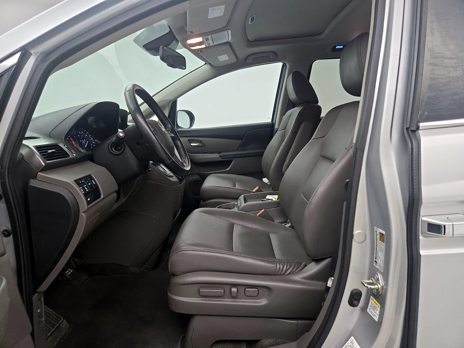 Thumbnail: 2015 Honda Odyssey - 11