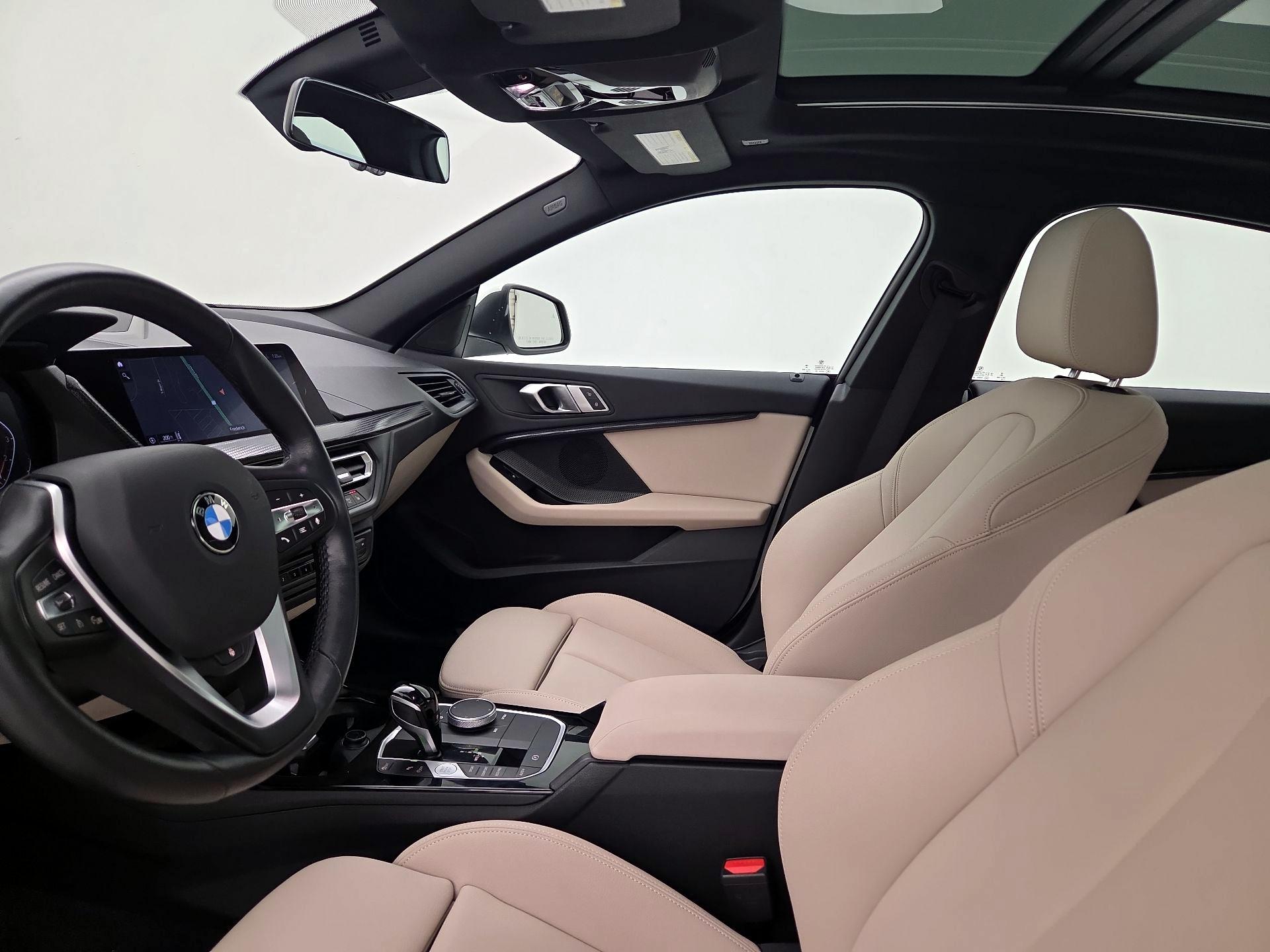 Thumbnail: 2022 BMW 2 Series - 11