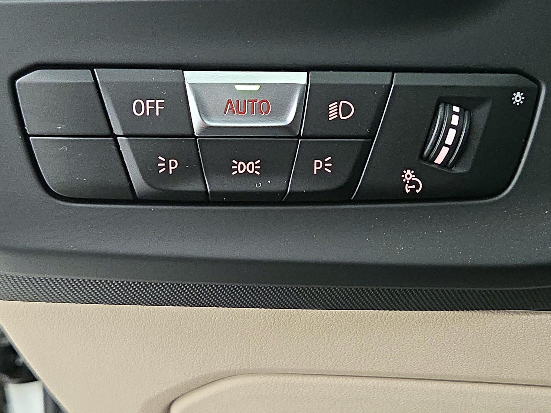 Thumbnail: 2022 BMW 2 Series - 13