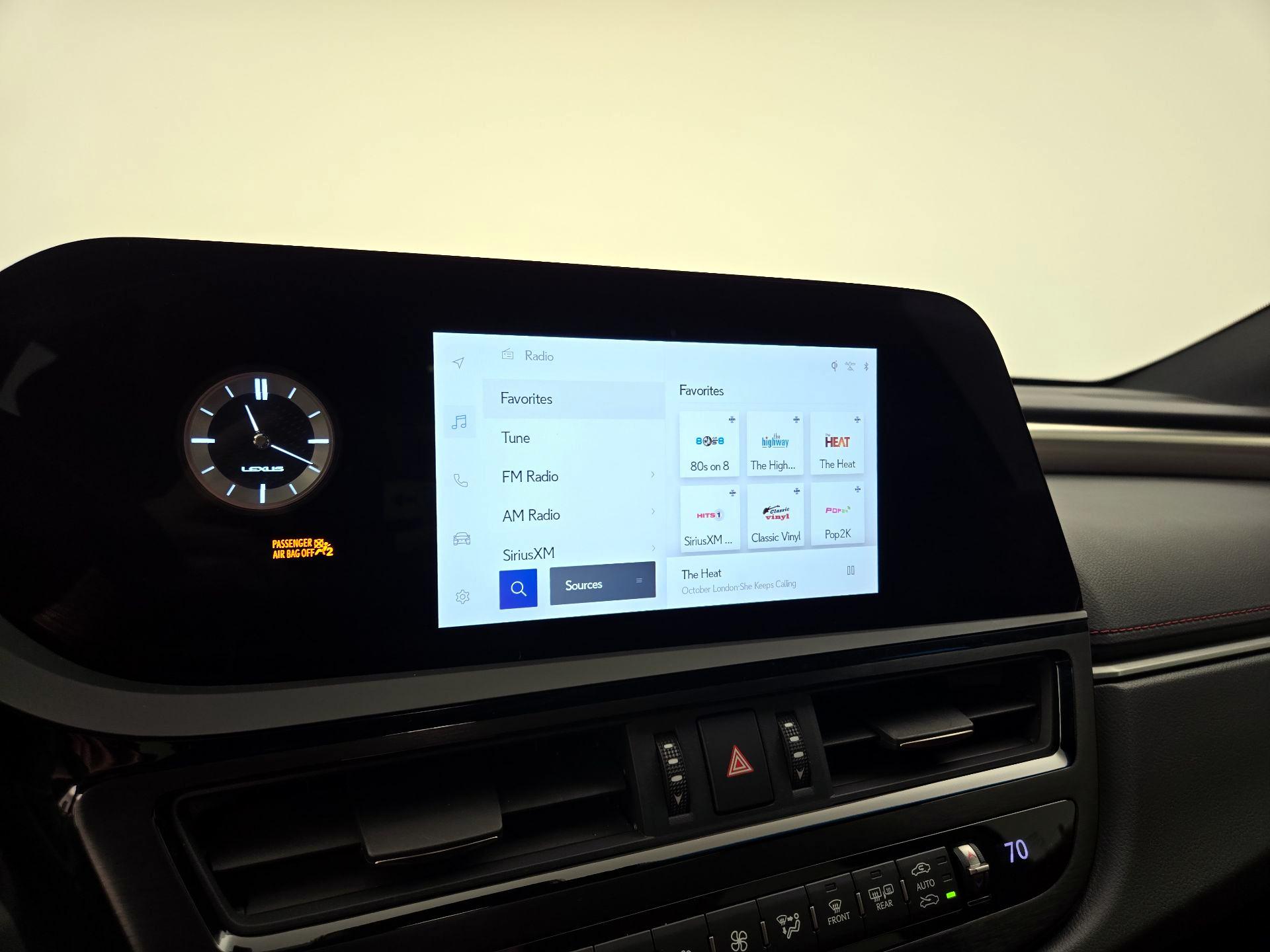 Thumbnail: 2024 Lexus ES - 15