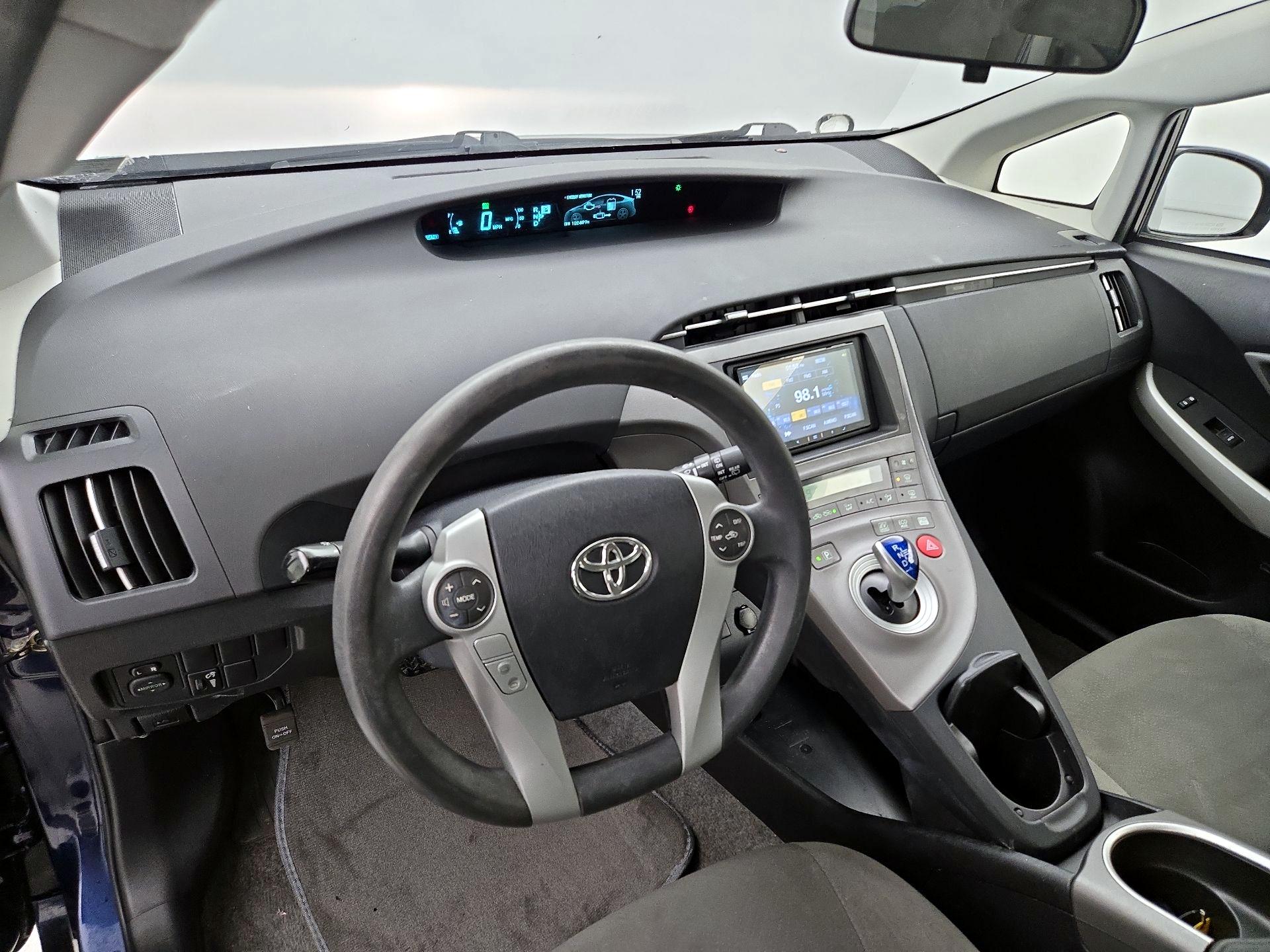 Thumbnail: 2014 Toyota Prius - 9
