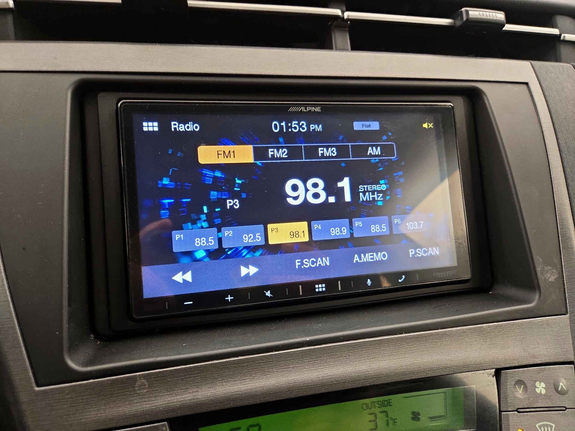 Thumbnail: 2014 Toyota Prius - 14