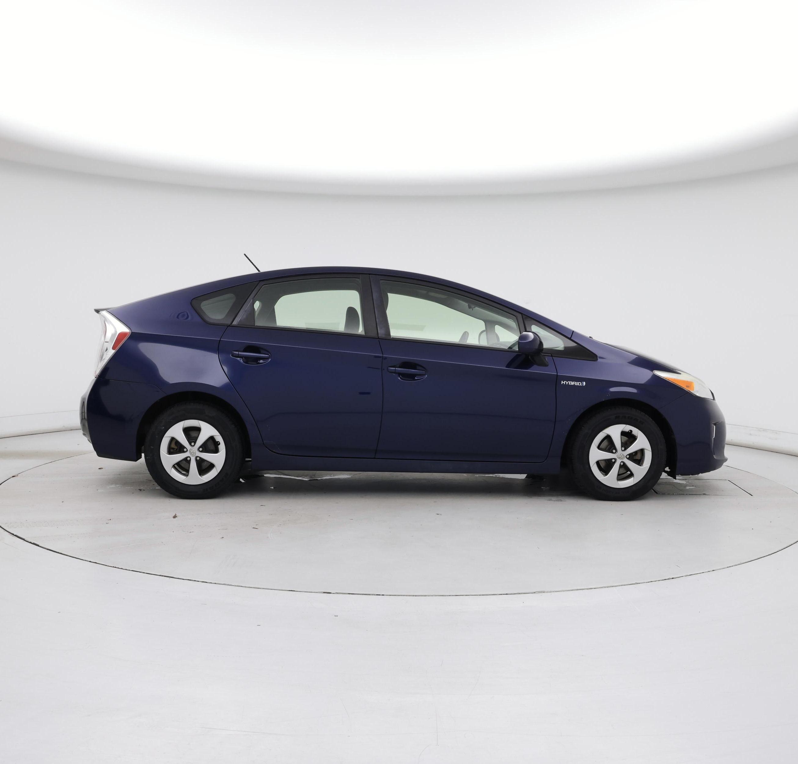 Thumbnail: 2014 Toyota Prius - 7
