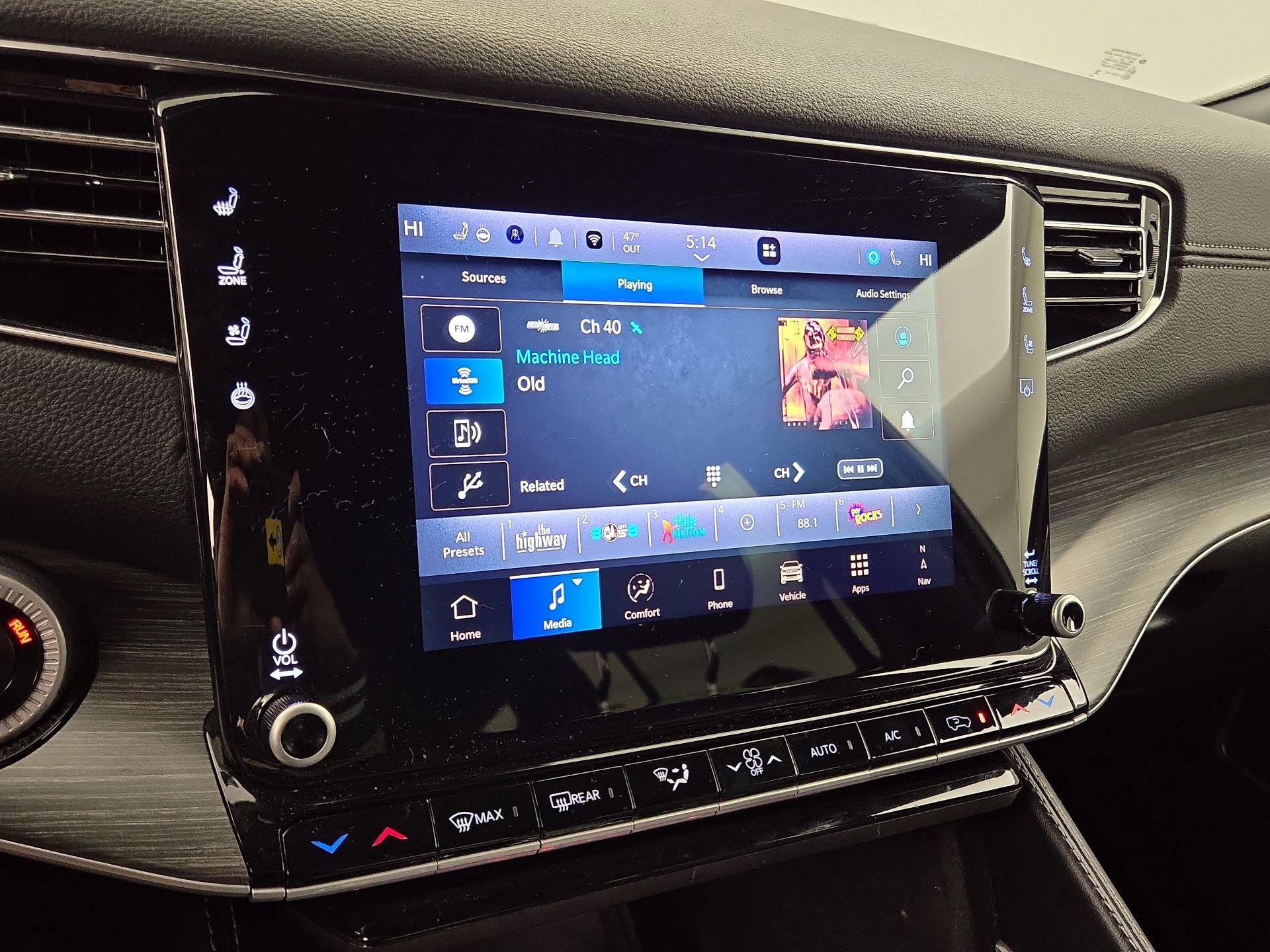 Thumbnail: 2024 Jeep Wagoneer - 16