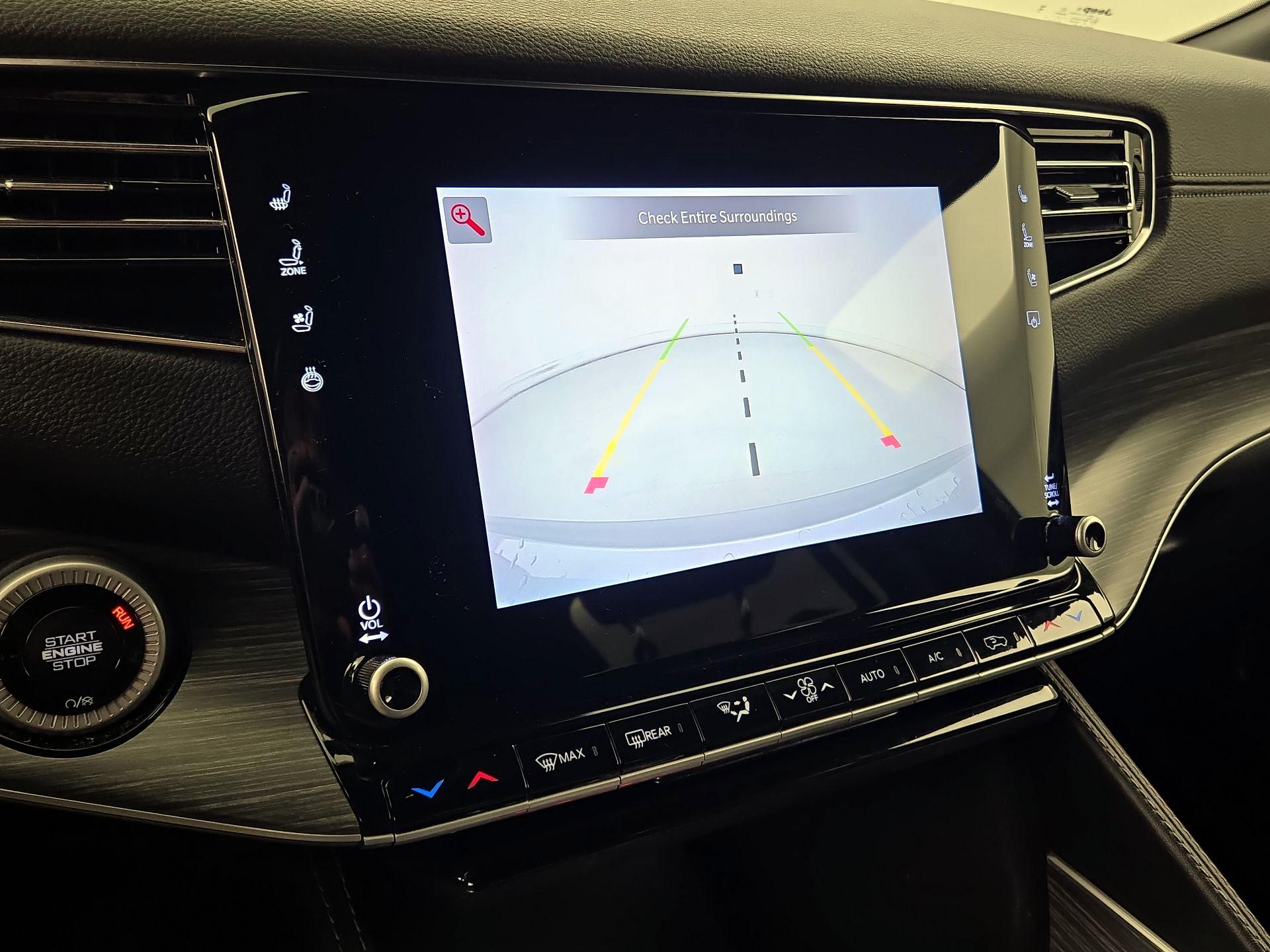 Thumbnail: 2024 Jeep Wagoneer - 15