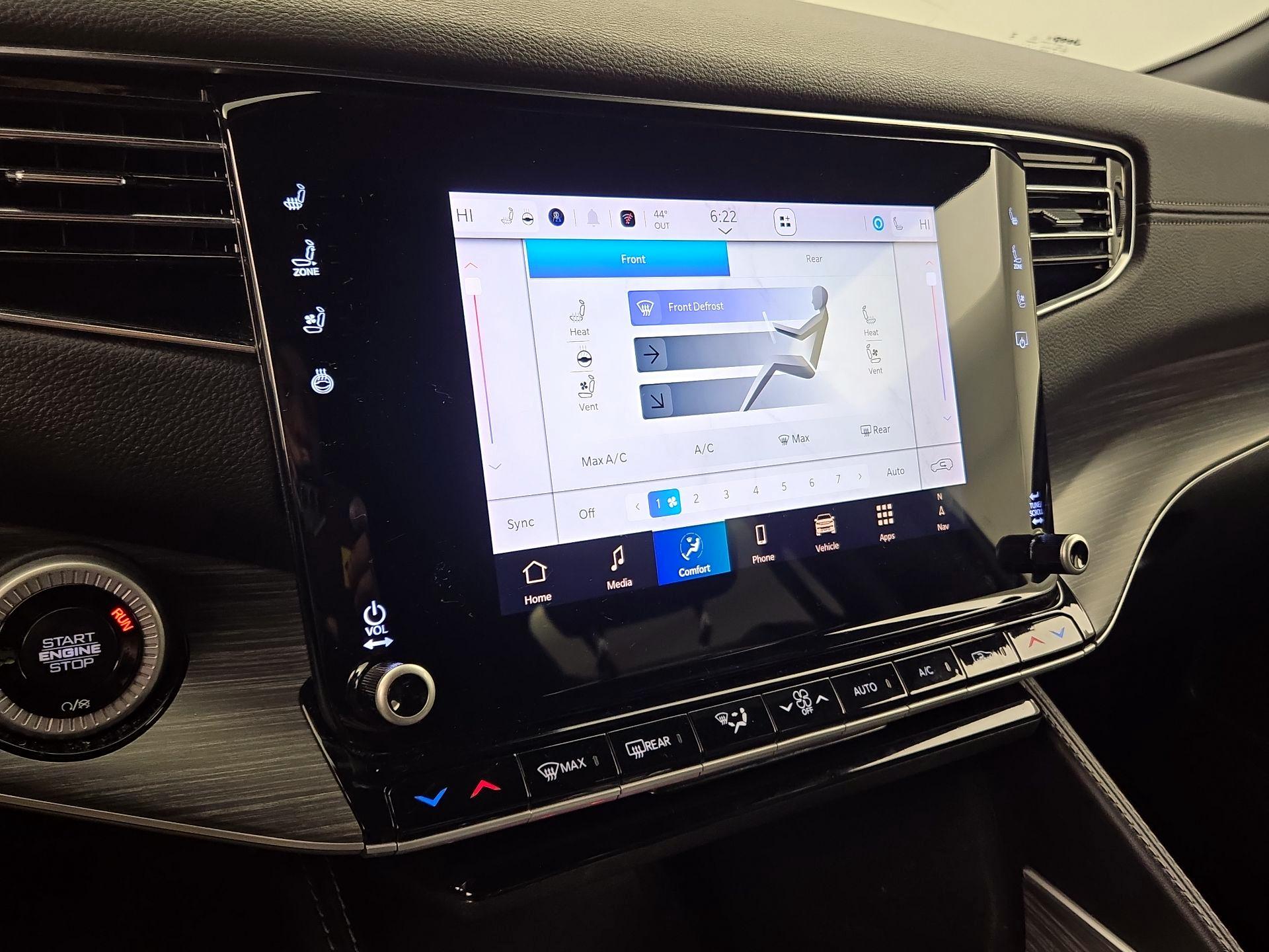 Thumbnail: 2024 Jeep Wagoneer - 17