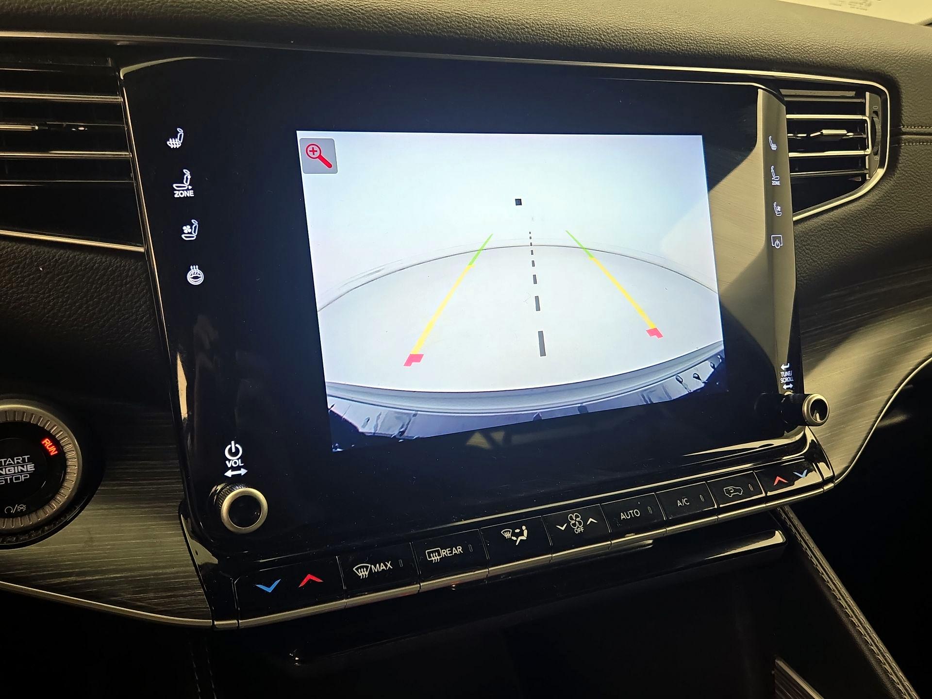 Thumbnail: 2024 Jeep Wagoneer - 15