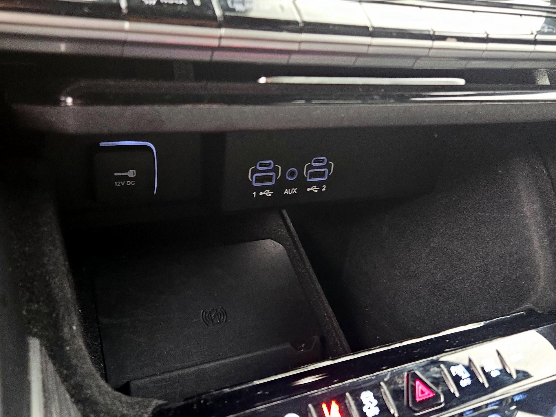 Thumbnail: 2024 Jeep Wagoneer - 19