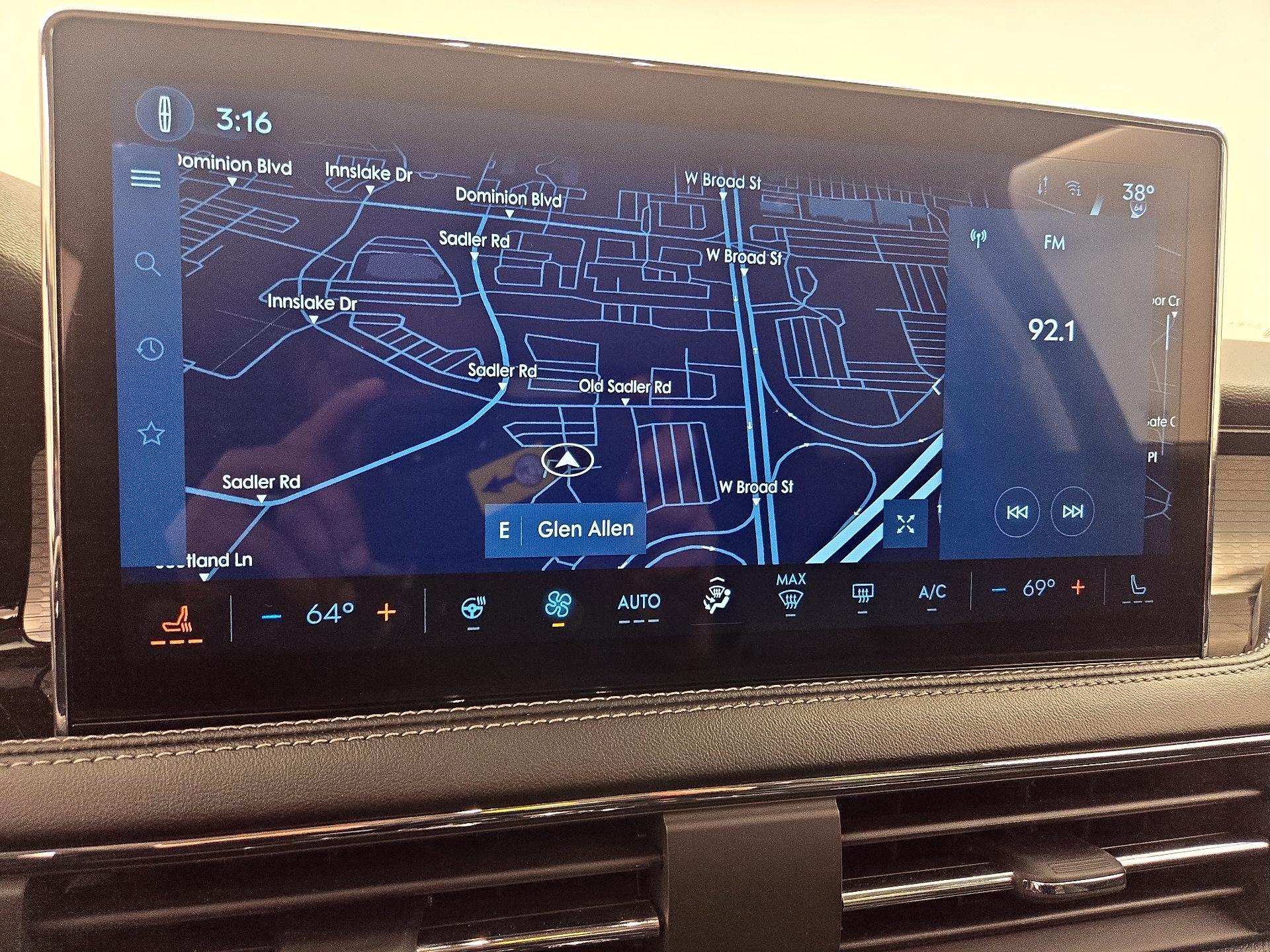 Thumbnail: 2024 Lincoln Corsair - 14