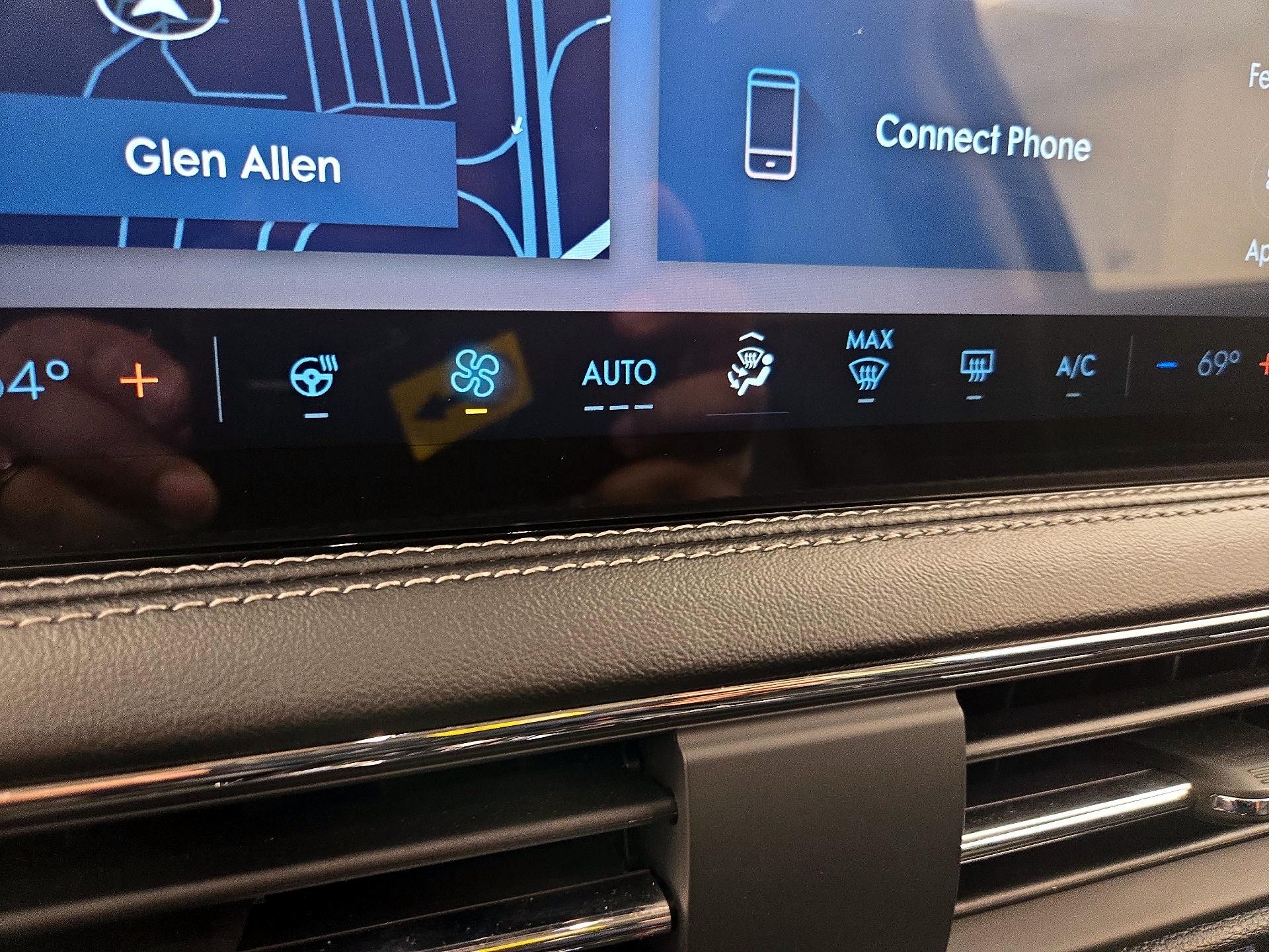 Thumbnail: 2024 Lincoln Corsair - 17